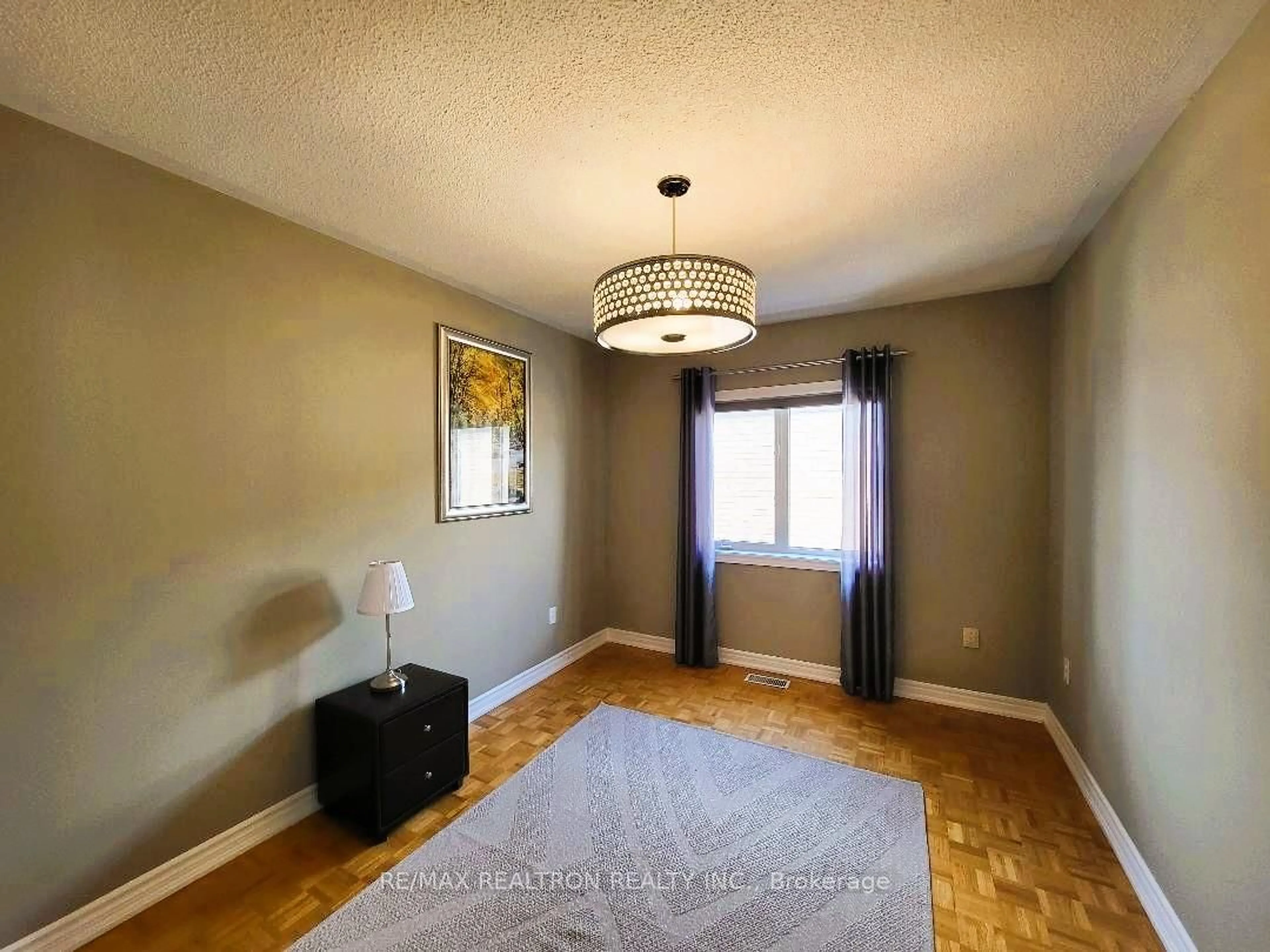 A pic of a room for 106 Forest Fountain Dr, Vaughan Ontario L4H 1S4