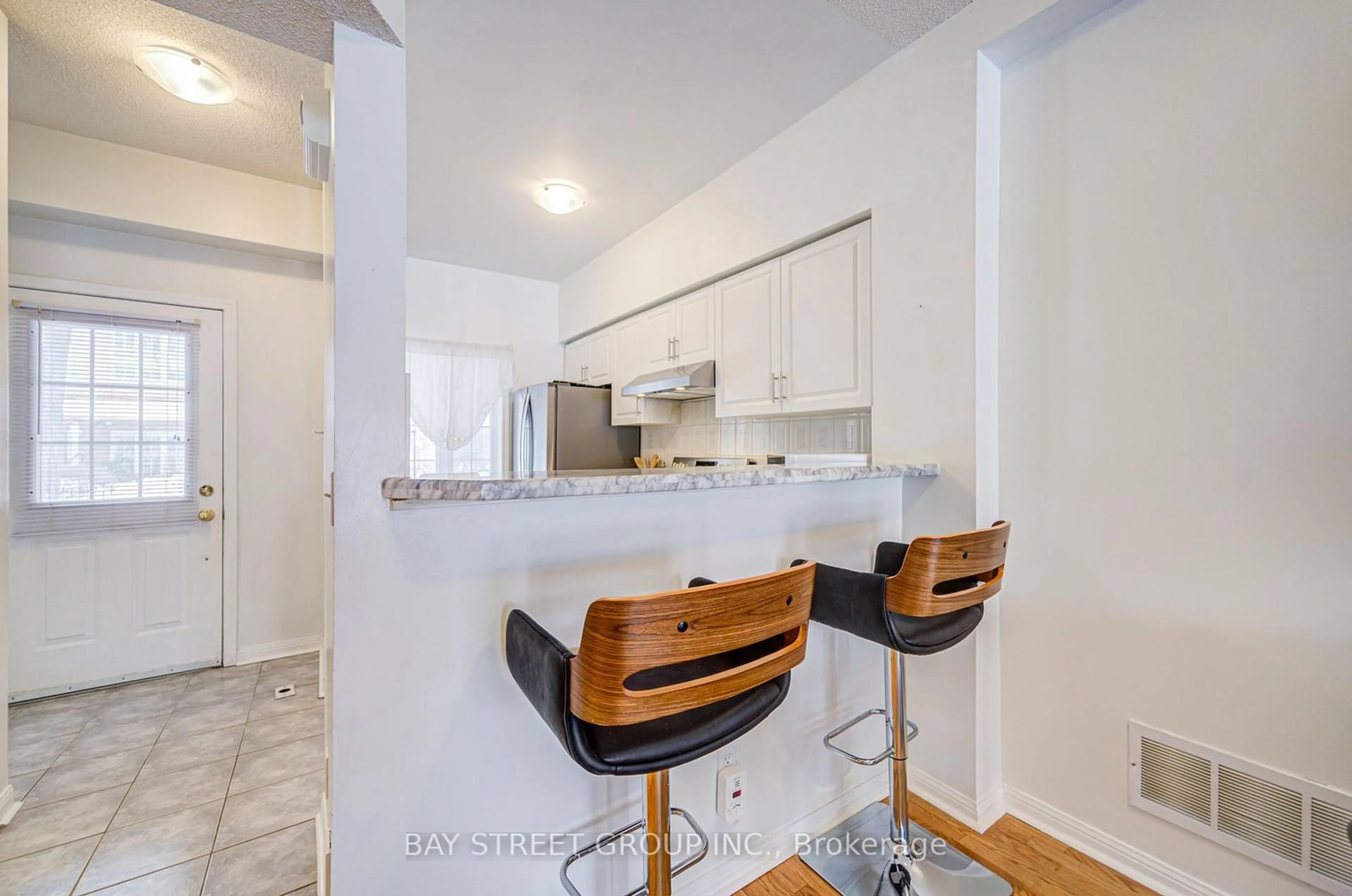 Standard kitchen, unknown for 10 St Moritz Way #6, Markham Ontario L3R 4G4