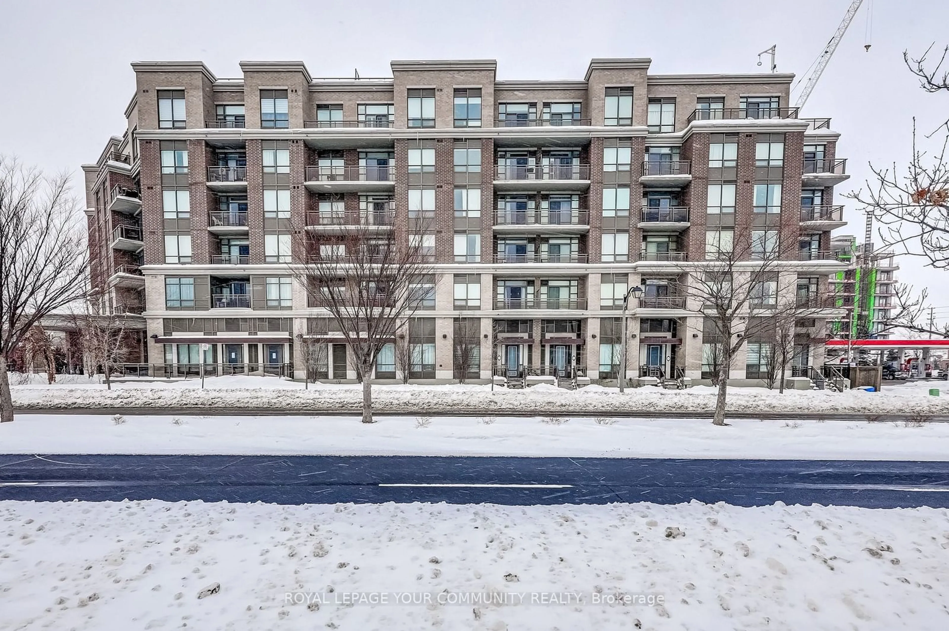 A pic from outside/outdoor area/front of a property/back of a property/a pic from drone, building for 540 Bur Oak Ave #308, Markham Ontario L6C 0Y2