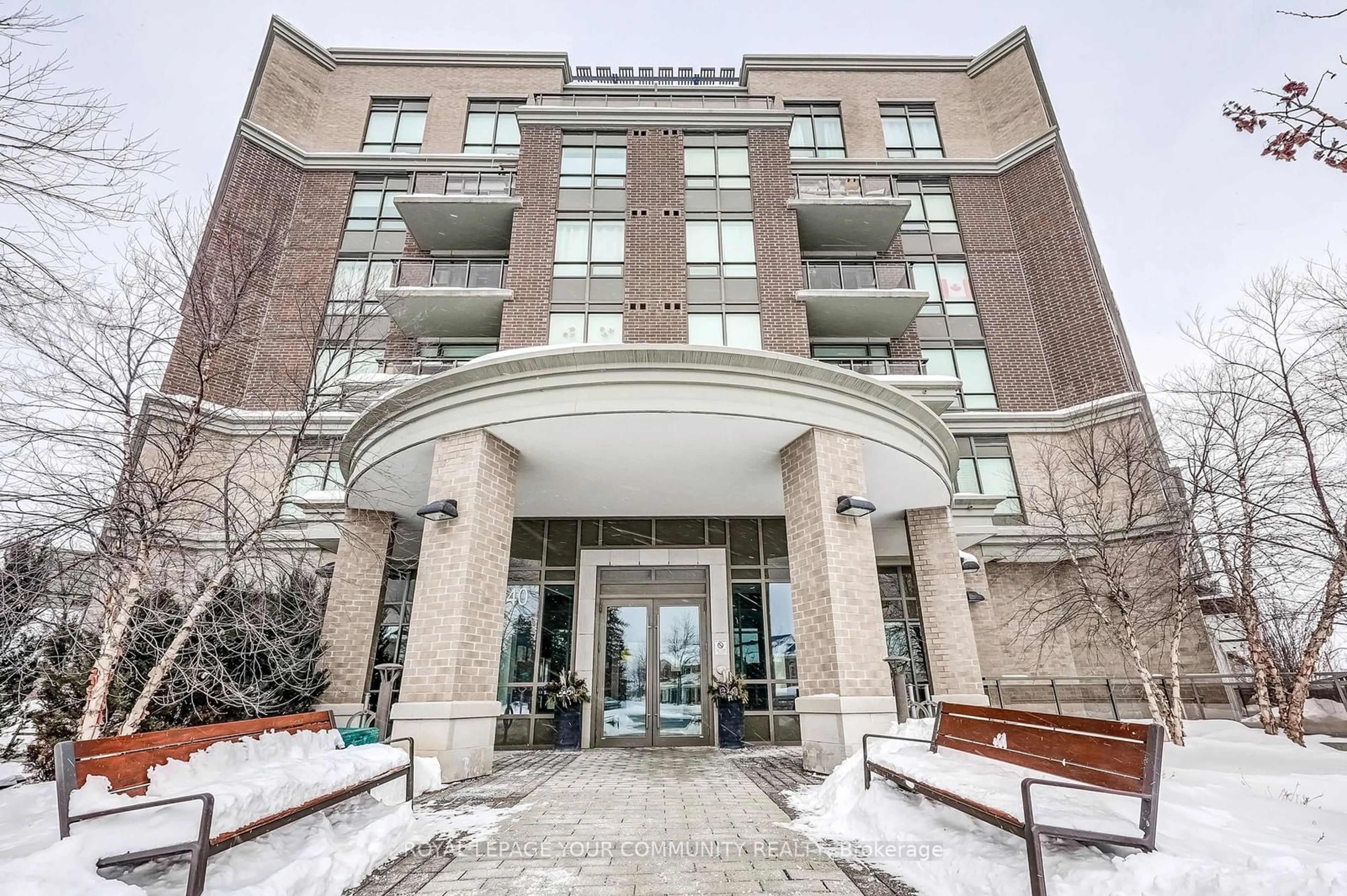 Indoor foyer for 540 Bur Oak Ave #308, Markham Ontario L6C 0Y2