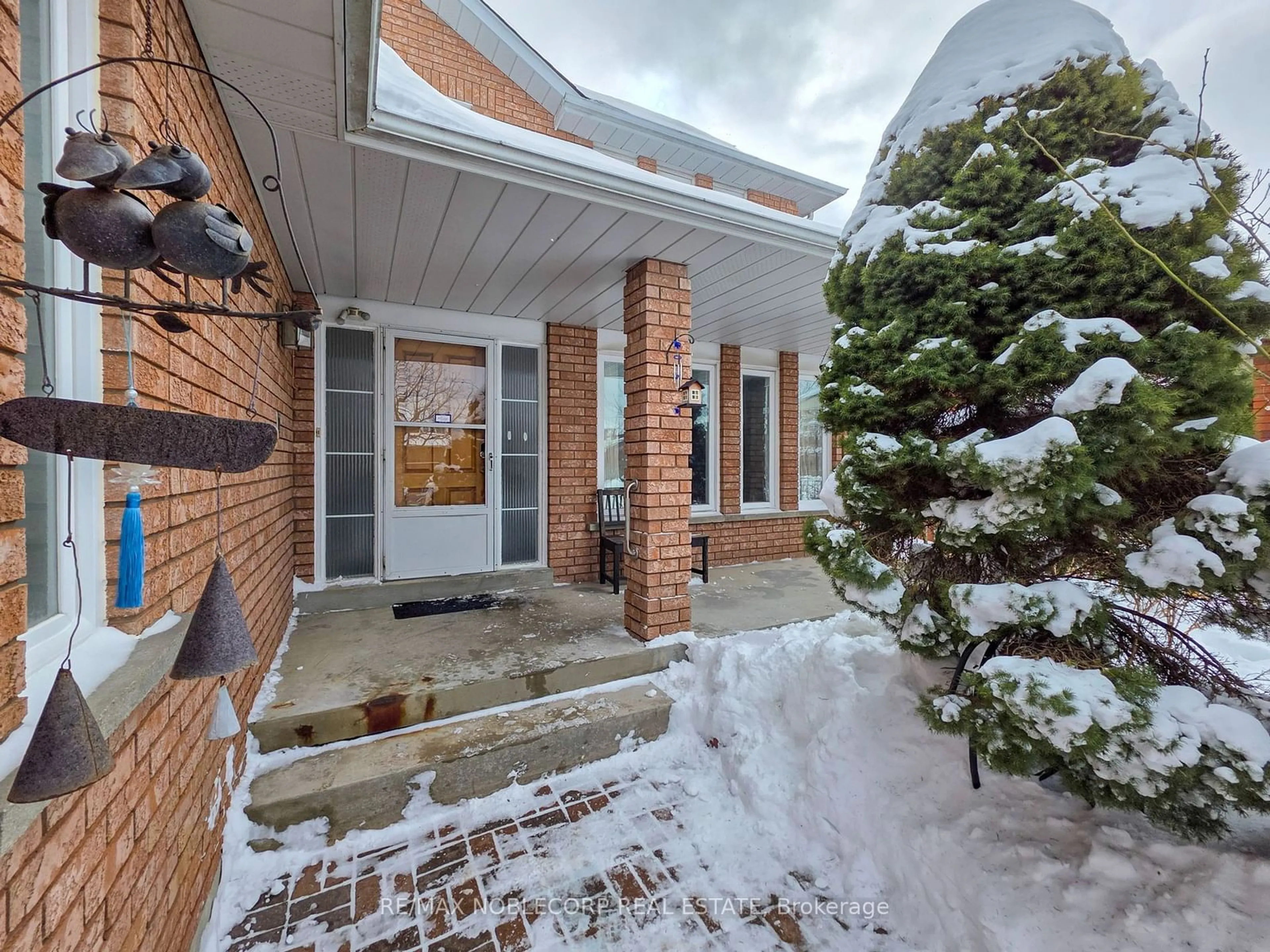 Home with brick exterior material, street for 37 Father Ermanno Cres, Vaughan Ontario L4L 7L6