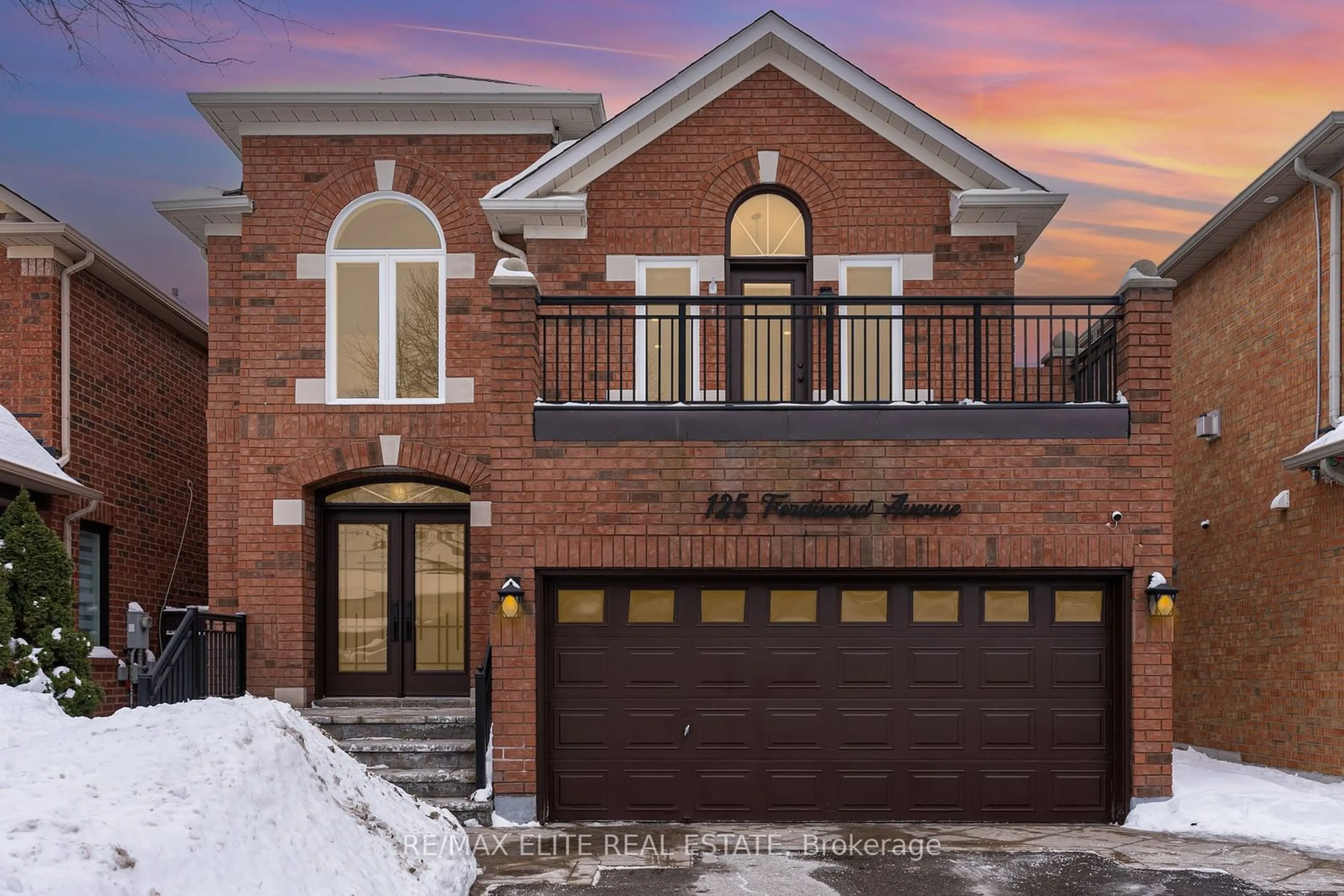 Home with brick exterior material, street for 125 Ferdinand Ave, Vaughan Ontario L6A 3H6