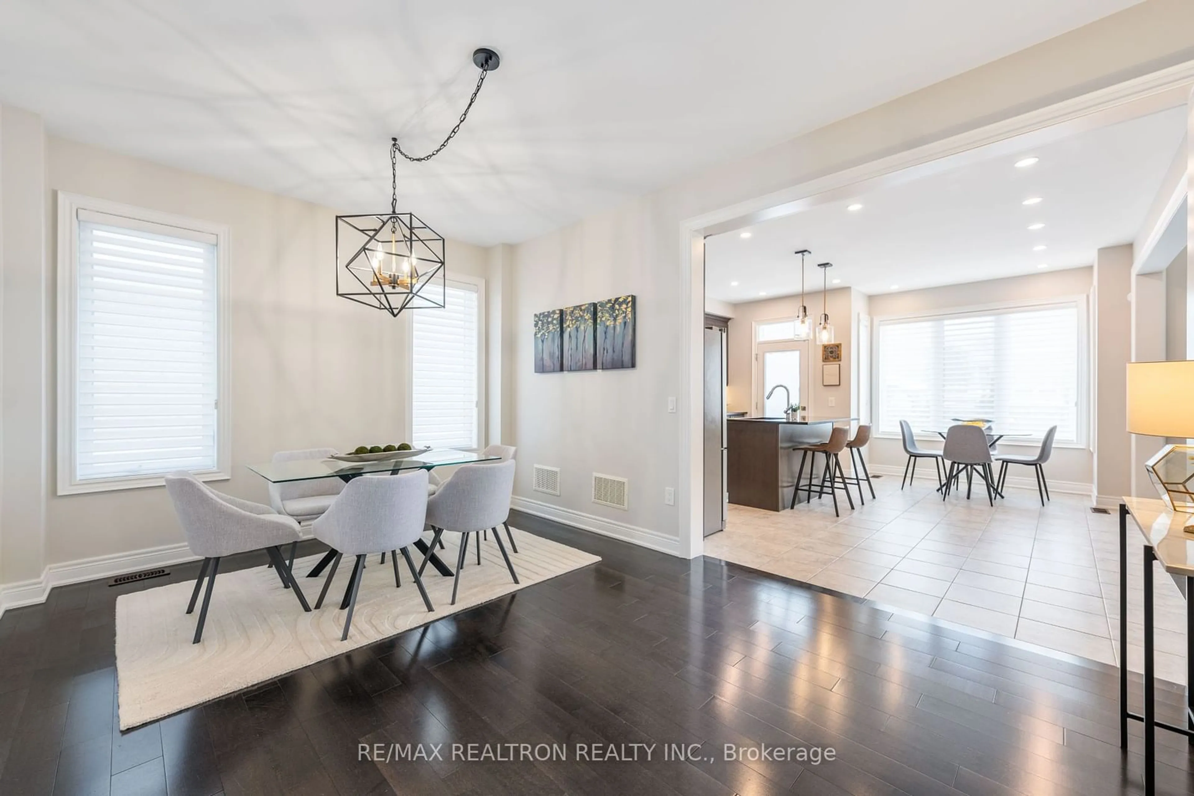 Dining room, ceramic/tile floor for 62 Blazing Star St, East Gwillimbury Ontario L9N 0S1