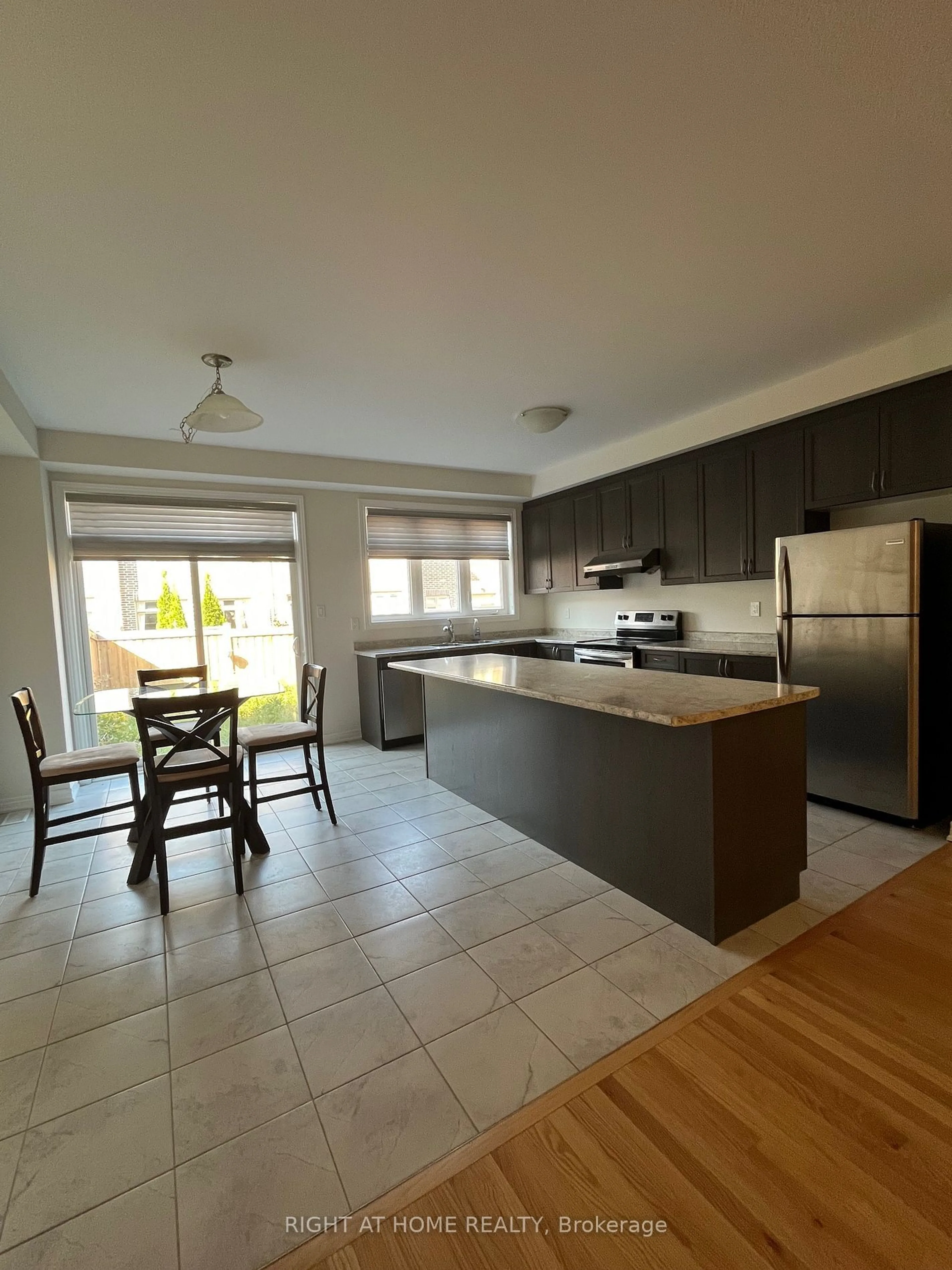 Open concept kitchen, unknown for 48 Walter Proctor Rd, East Gwillimbury Ontario L9N 0P1