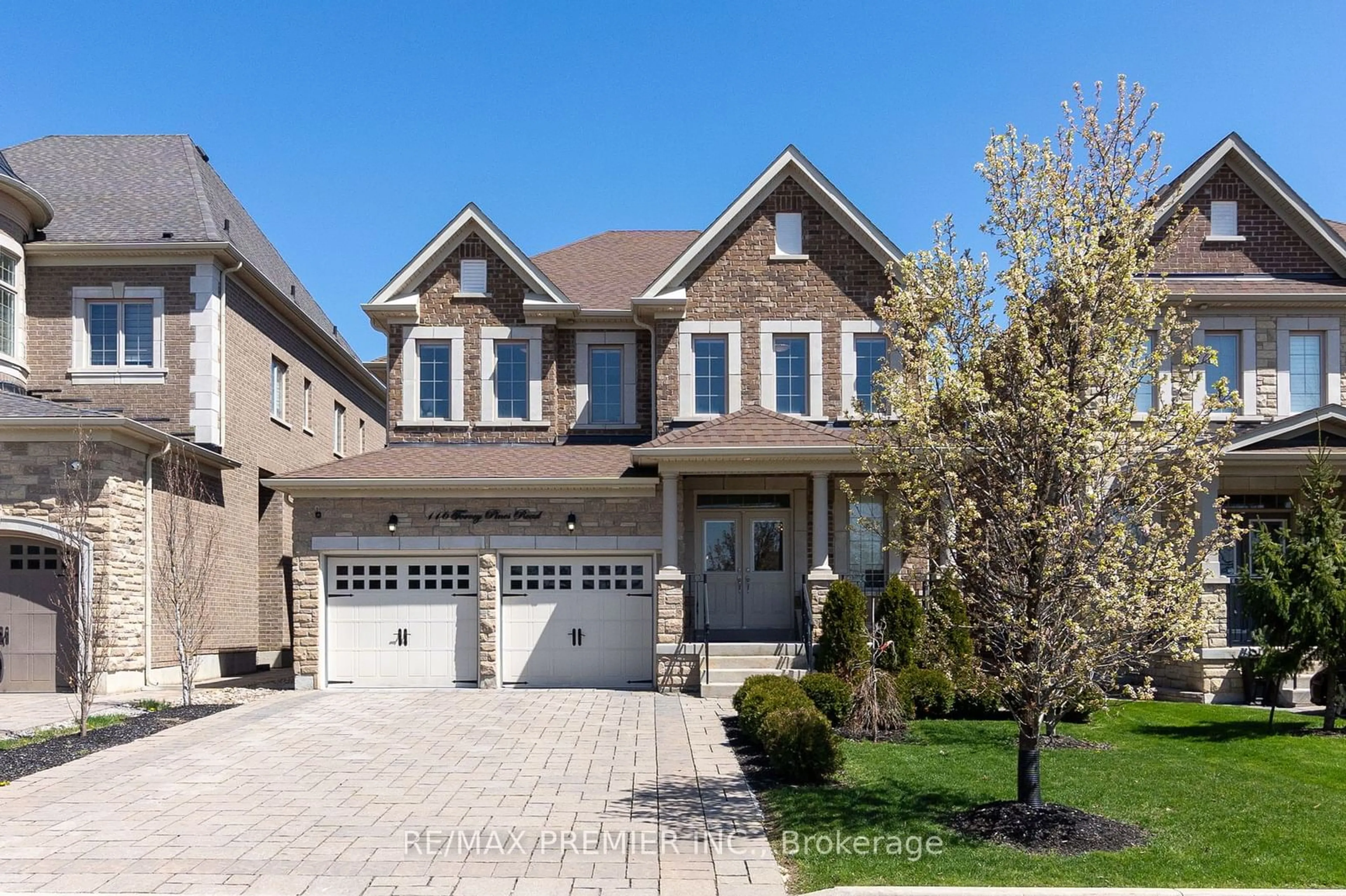 Home with brick exterior material, street for 116 Torrey Pines Rd, Vaughan Ontario L4H 3X9