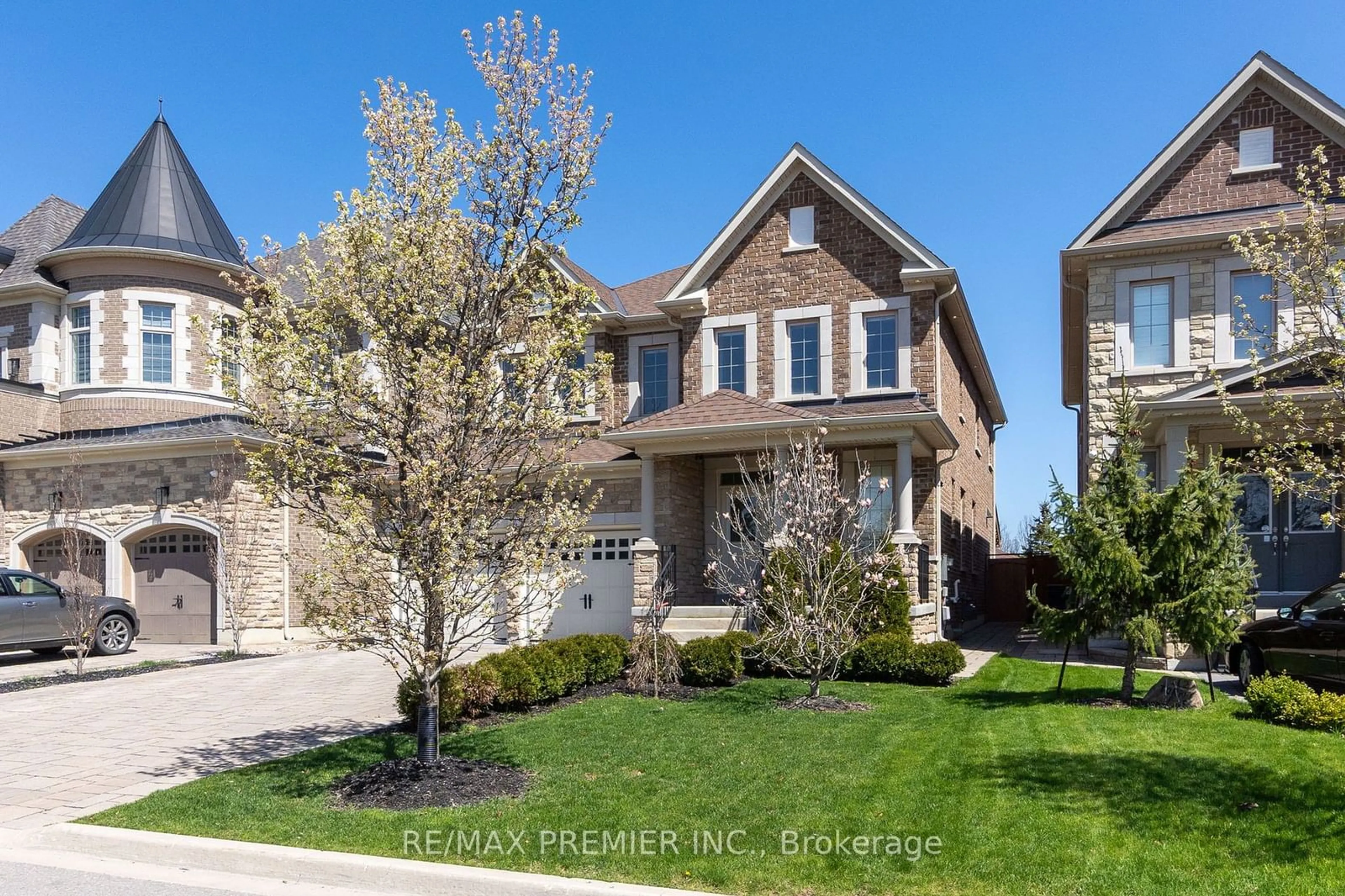 Home with brick exterior material, street for 116 Torrey Pines Rd, Vaughan Ontario L4H 3X9