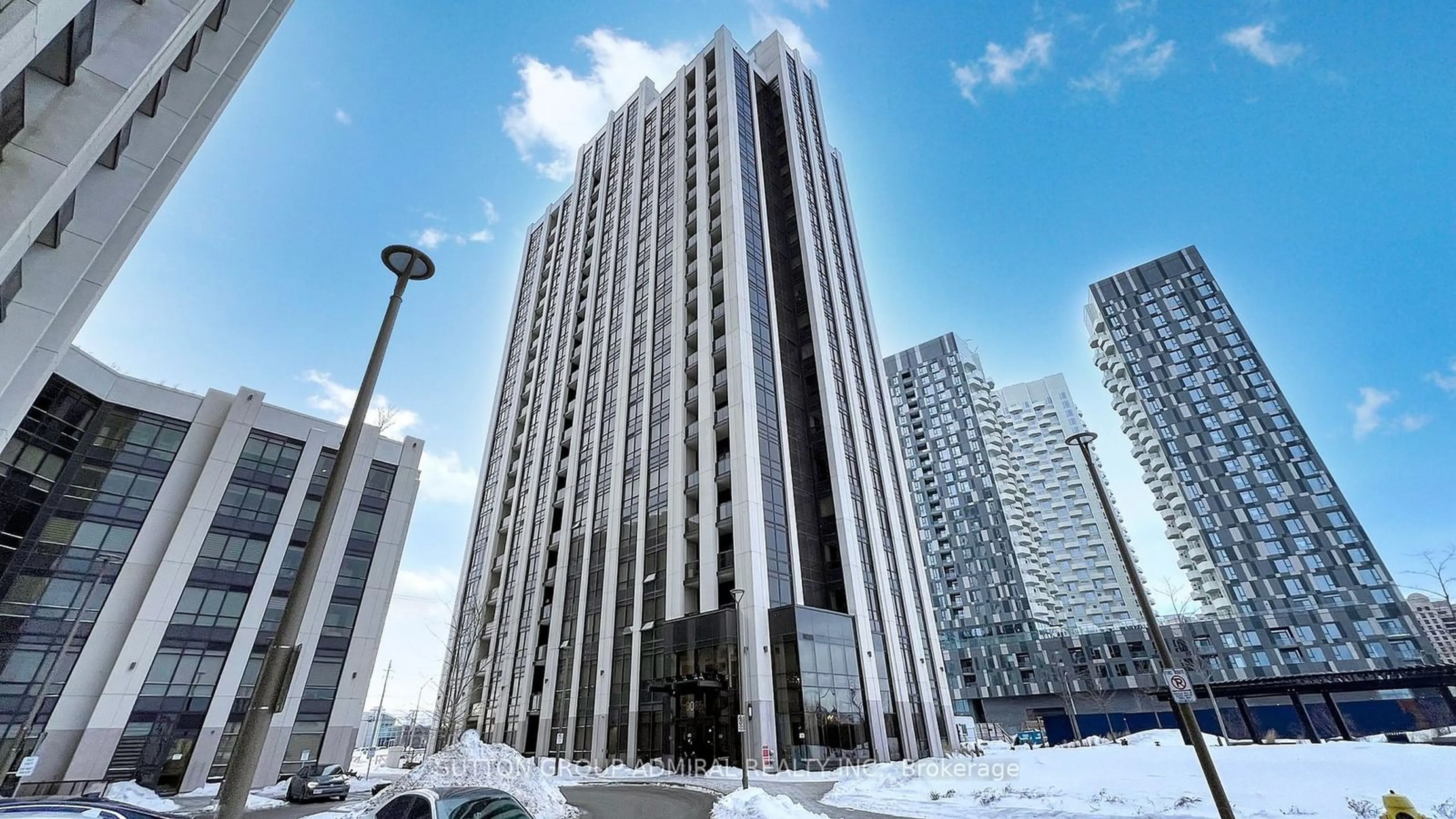 Indoor foyer for 9085 Jane St #1507, Vaughan Ontario L4K 0L8