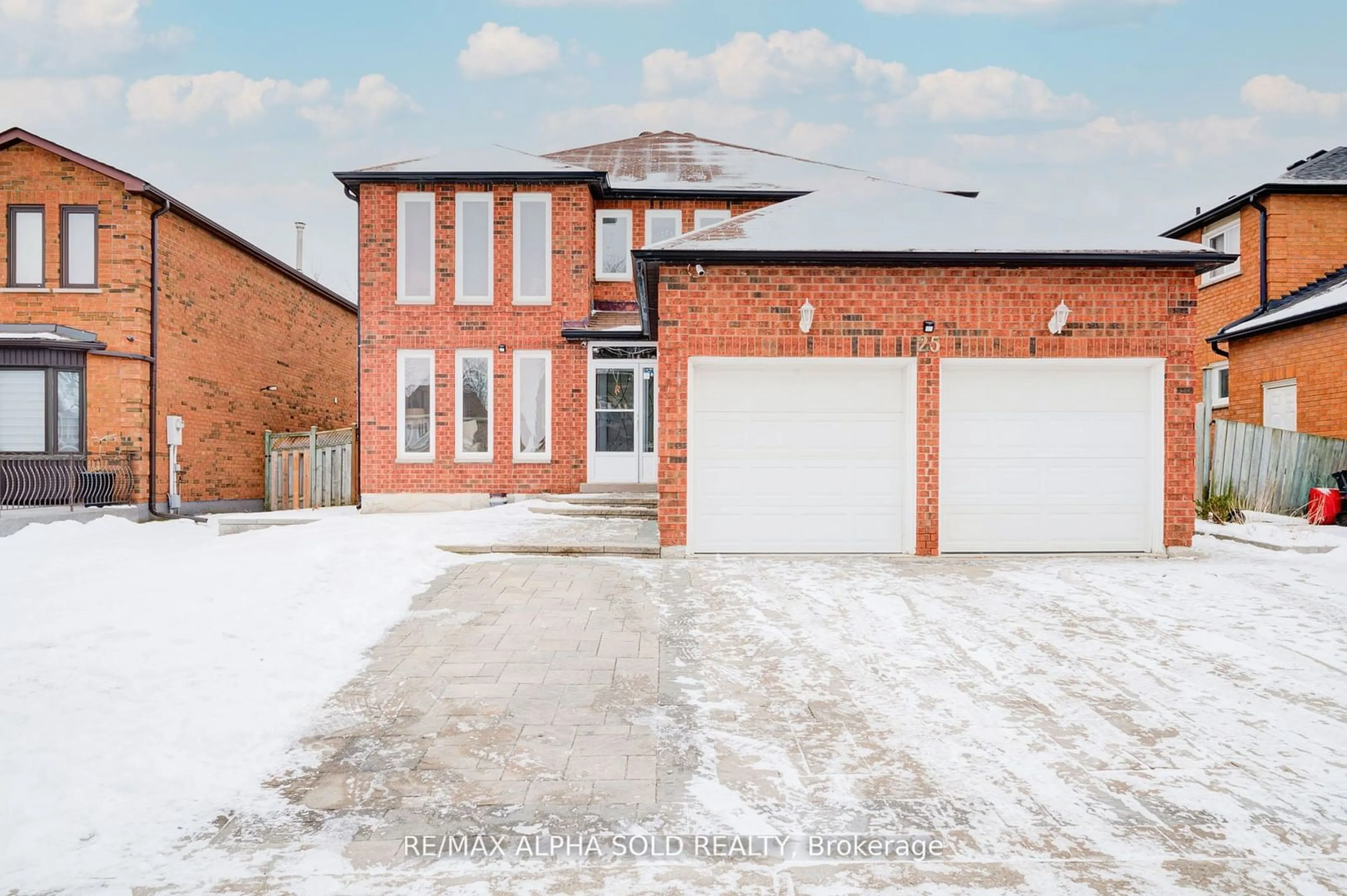 Home with brick exterior material, street for 25 Durant Cres, Markham Ontario L3S 3A3