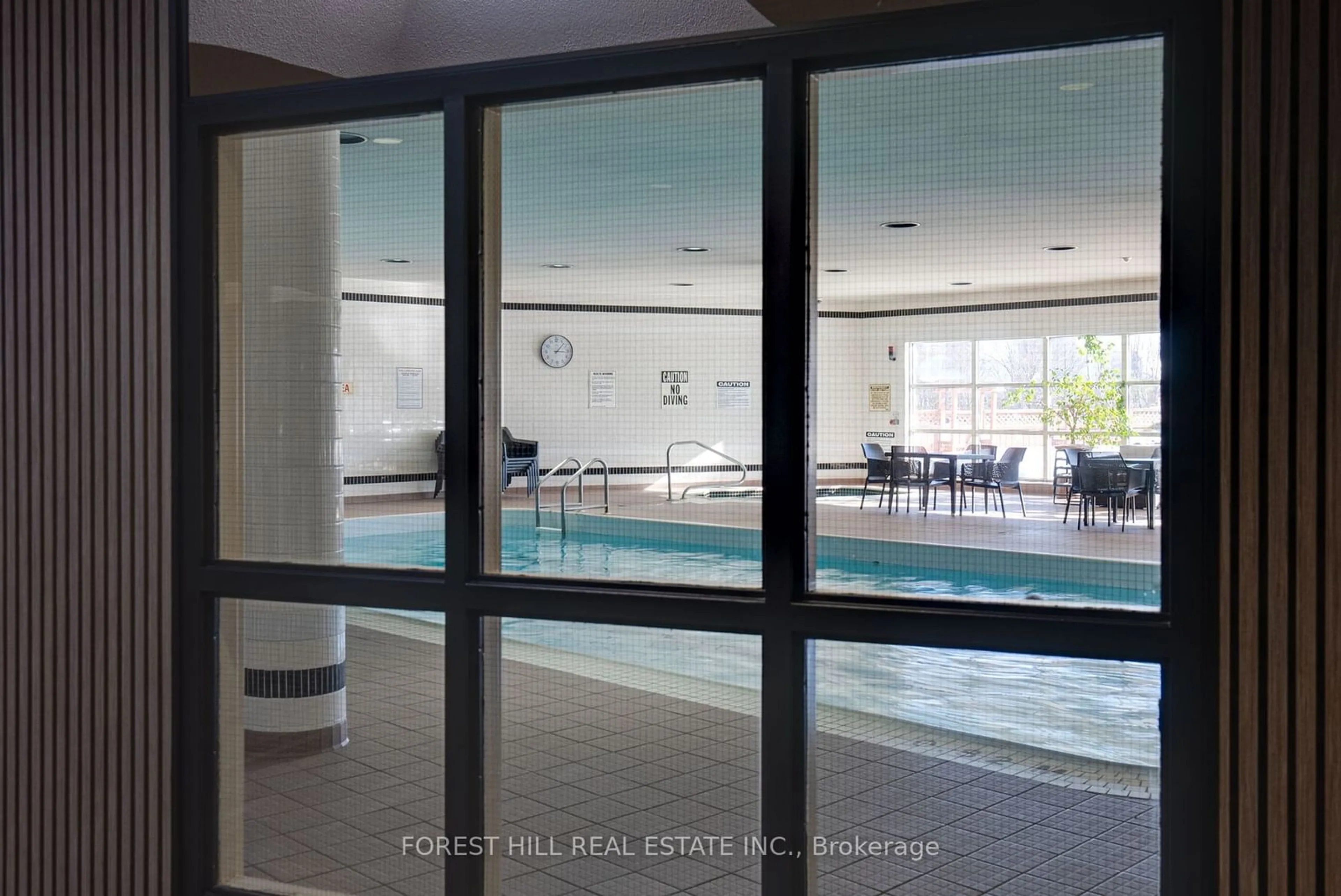 Pool for 30 Harding Blvd #Ph01, Richmond Hill Ontario L4C 9M3