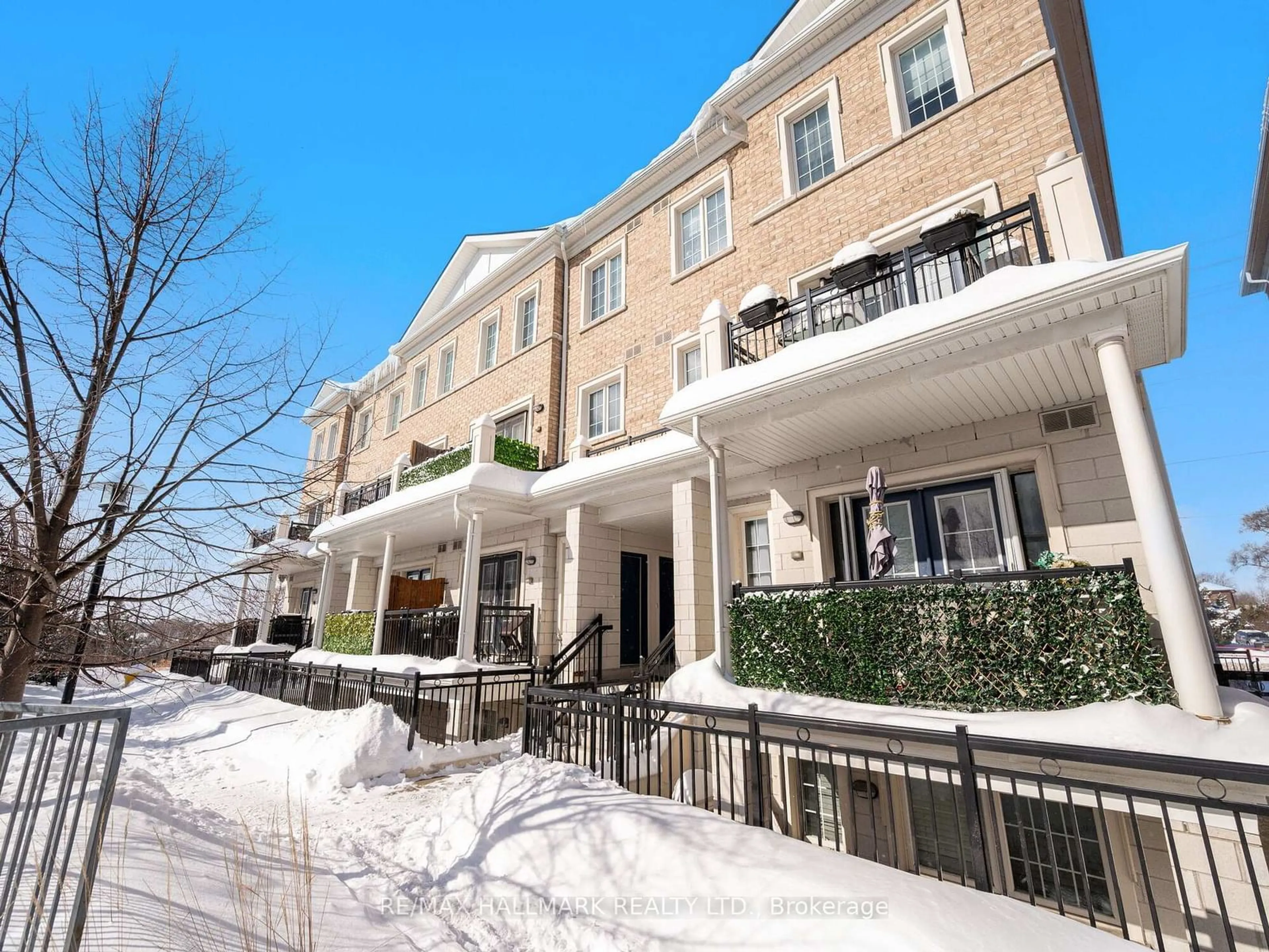 Patio, street for 26 Bruce St #D09, Vaughan Ontario L4L 0H4