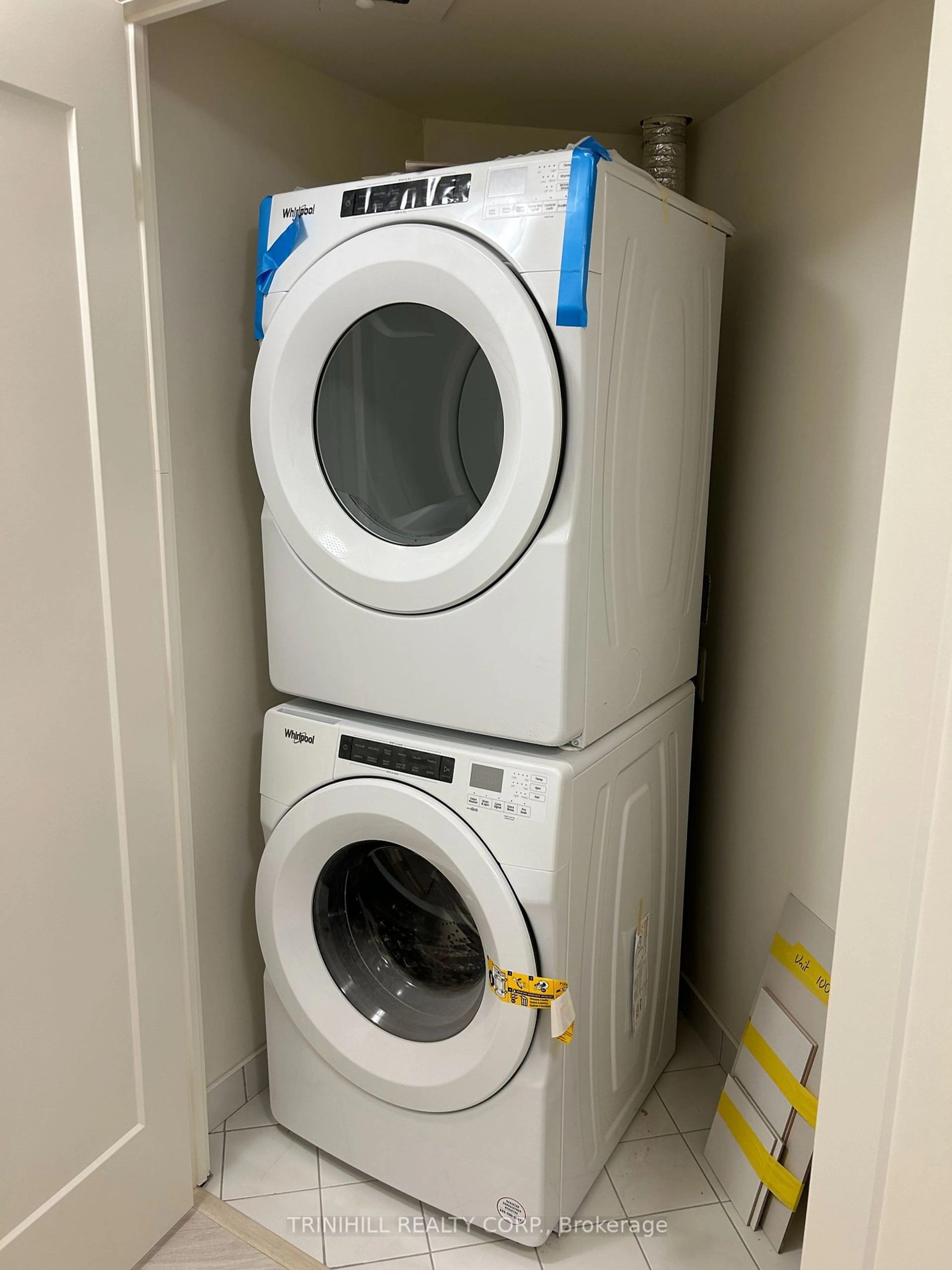 Laundry room for 9000 JANE St #1005, Vaughan Ontario L4K 0M6