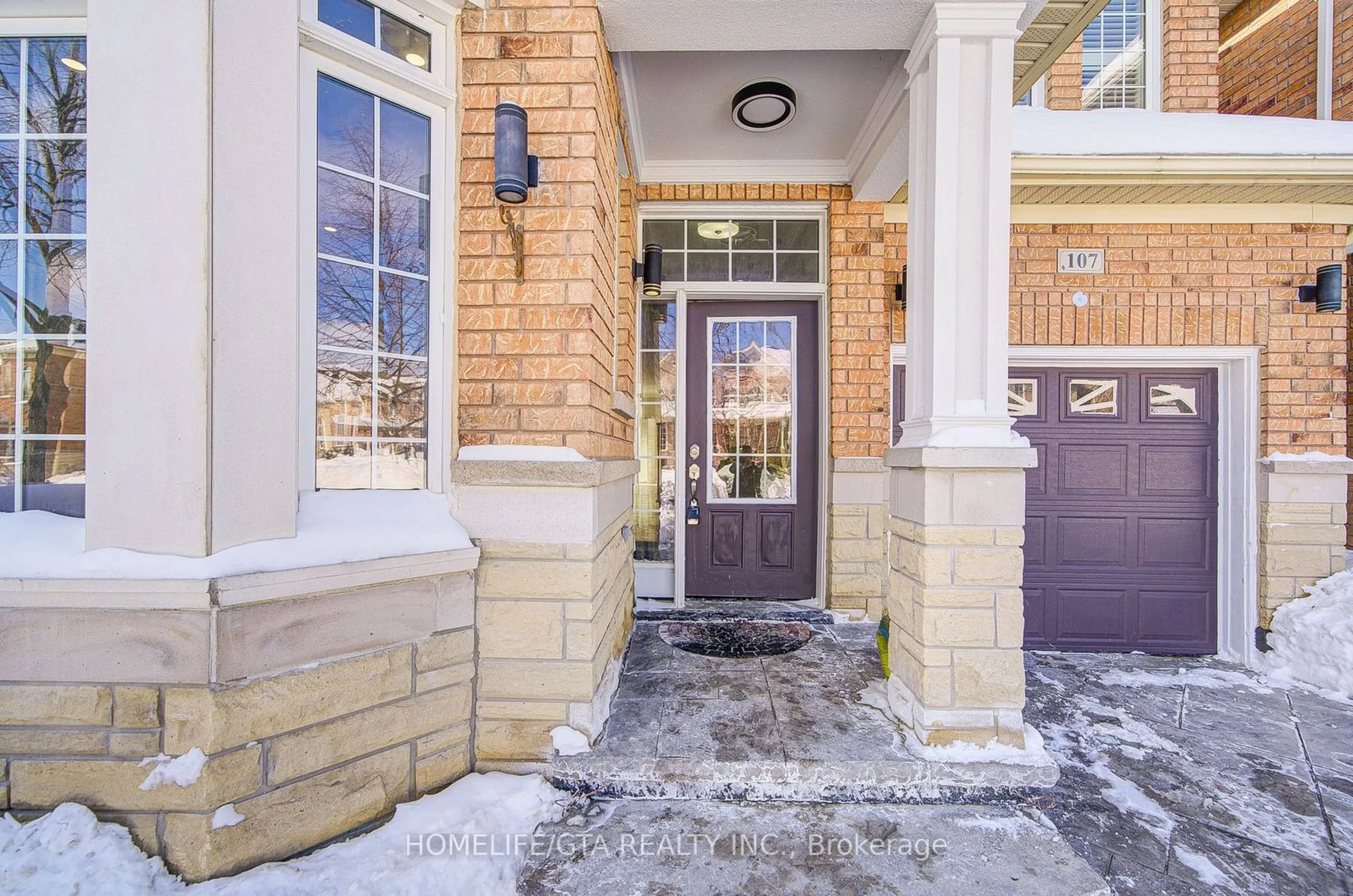 Indoor entryway for 107 Geddington Cres, Markham Ontario L6B 0M7