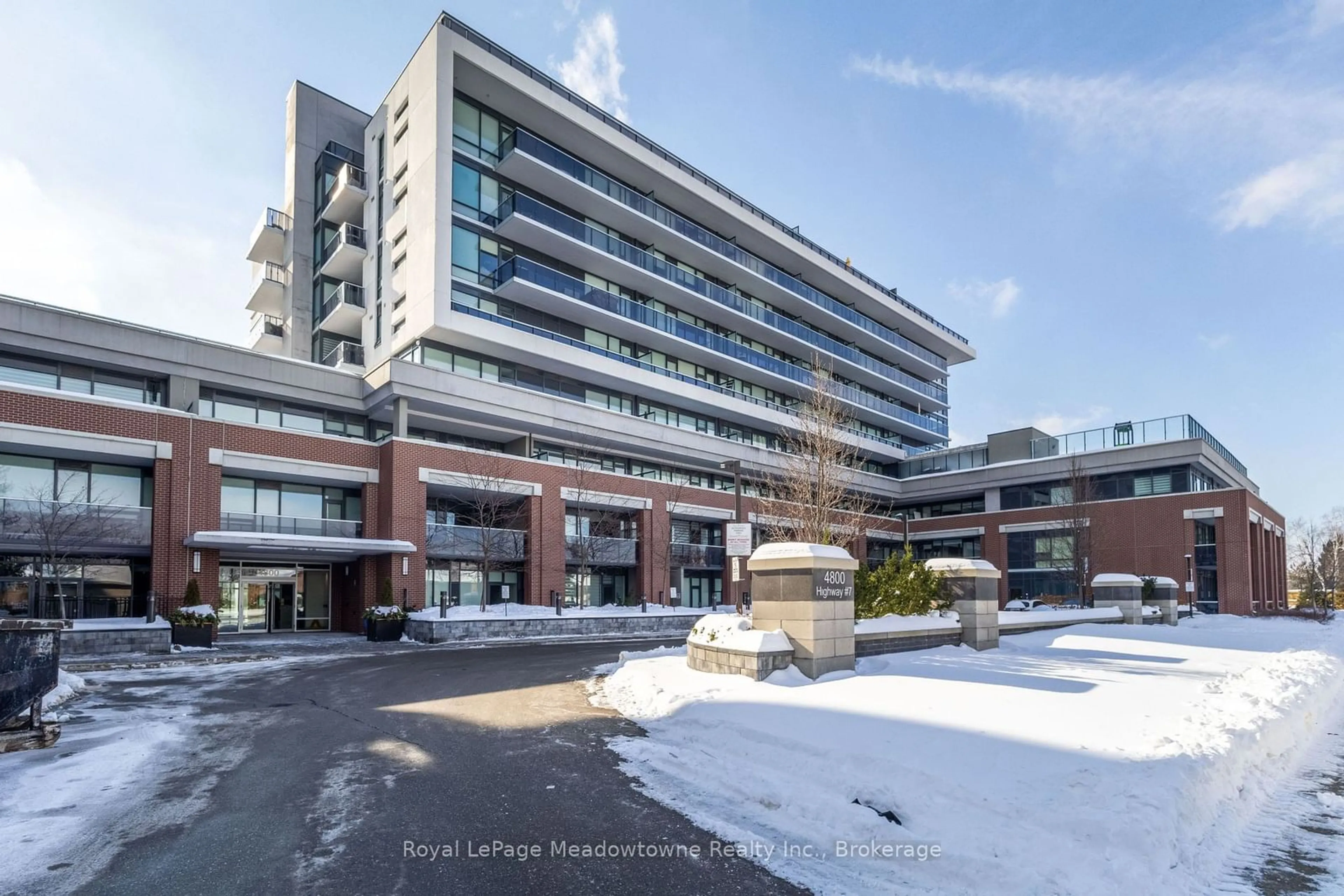 Indoor foyer for 4800 Highway 7 Rd #313, Vaughan Ontario L4L 1H8