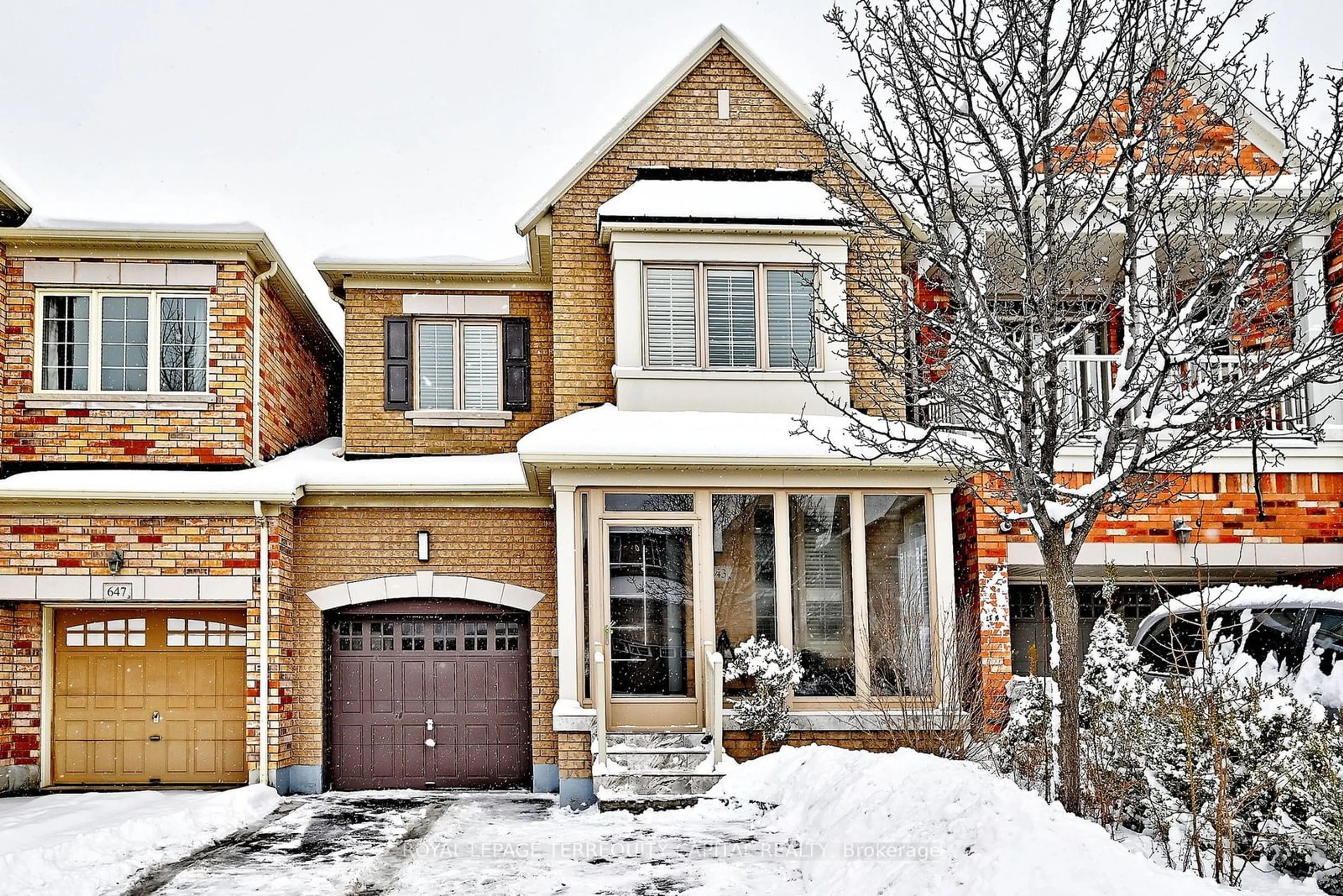 Home with brick exterior material, street for 643 Pleasant Ridge Ave, Vaughan Ontario L4J 0G2