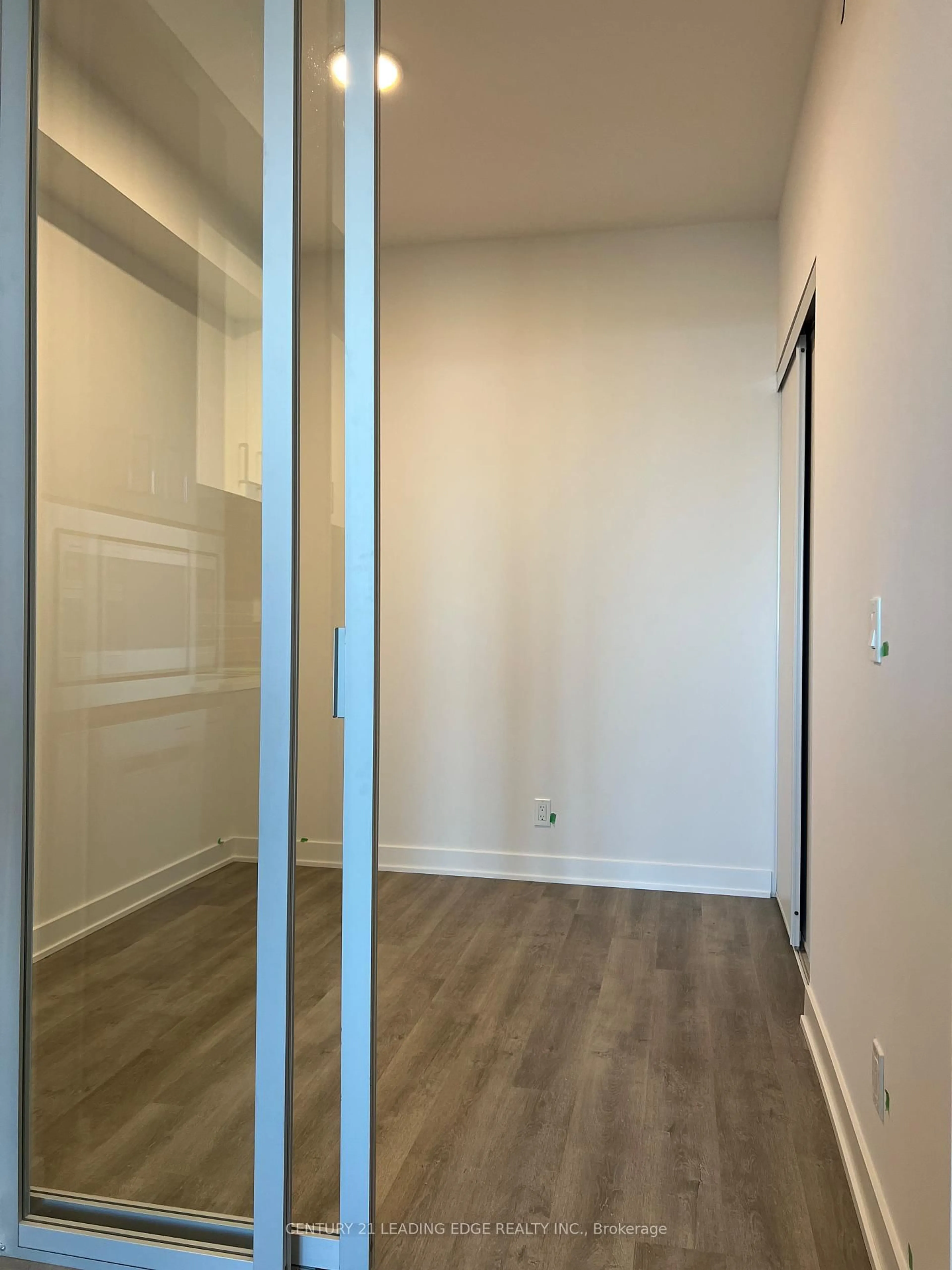 A pic of a room for 50 Upper Mall Way #1809, Vaughan Ontario L4J 0L8