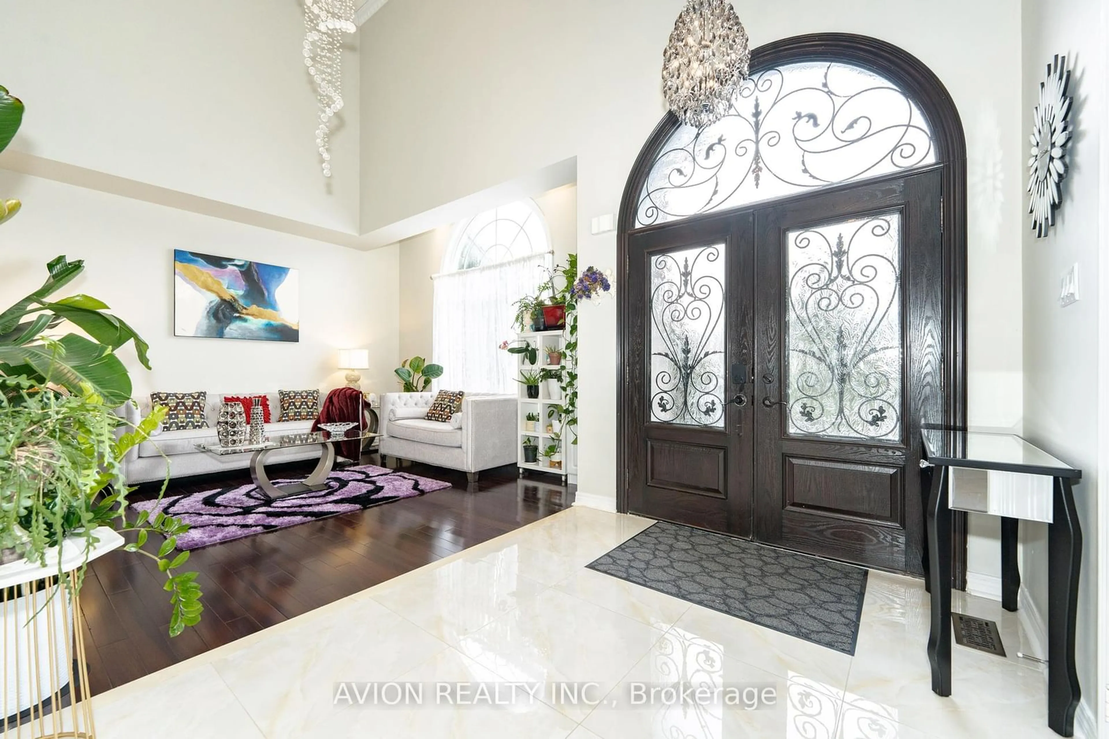 Indoor entryway for 116 Boxwood Cres, Markham Ontario L3S 4A4