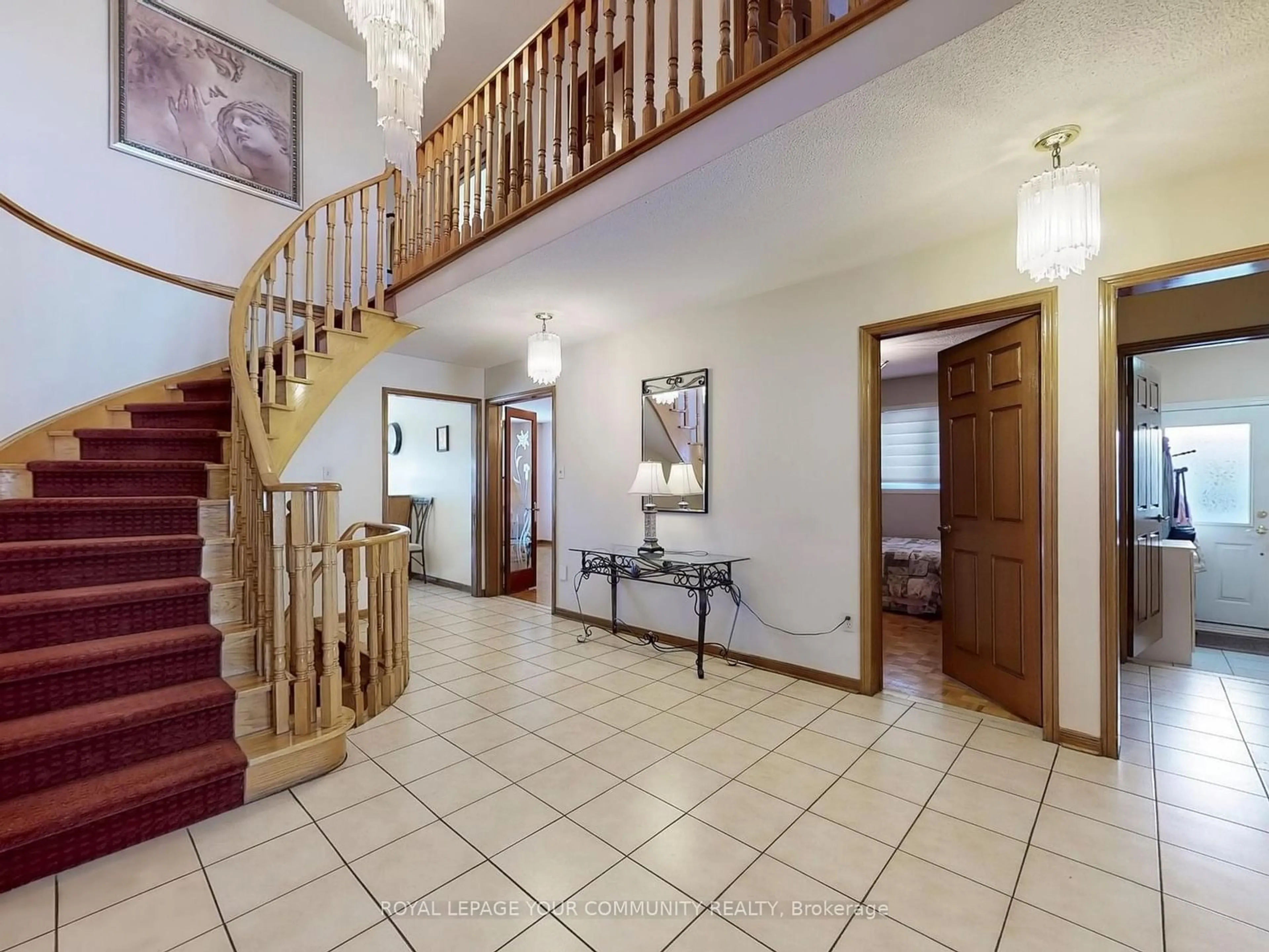 Indoor foyer for 211 Torii St, Vaughan Ontario L4L 5L2