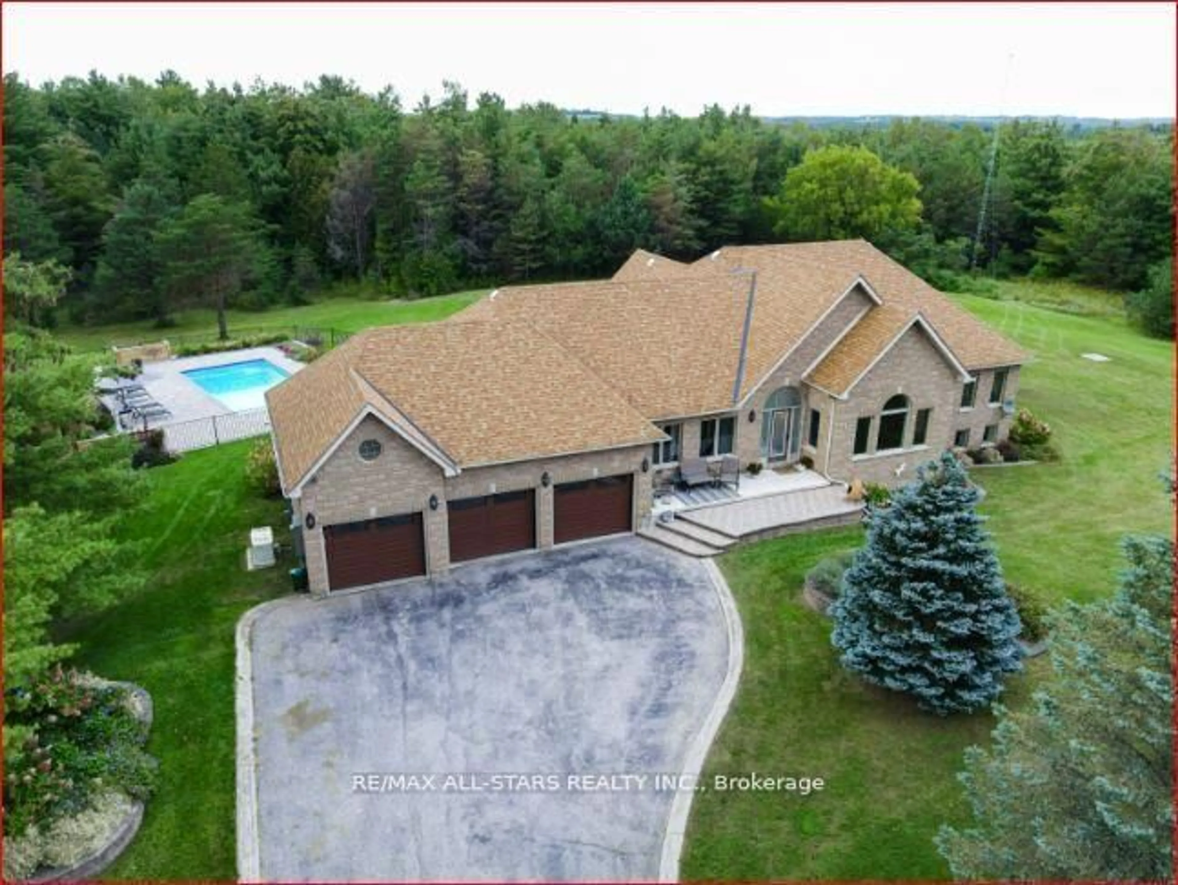 A pic from outside/outdoor area/front of a property/back of a property/a pic from drone, unknown for 210 Ashworth Rd, Uxbridge Ontario L0G 1M0