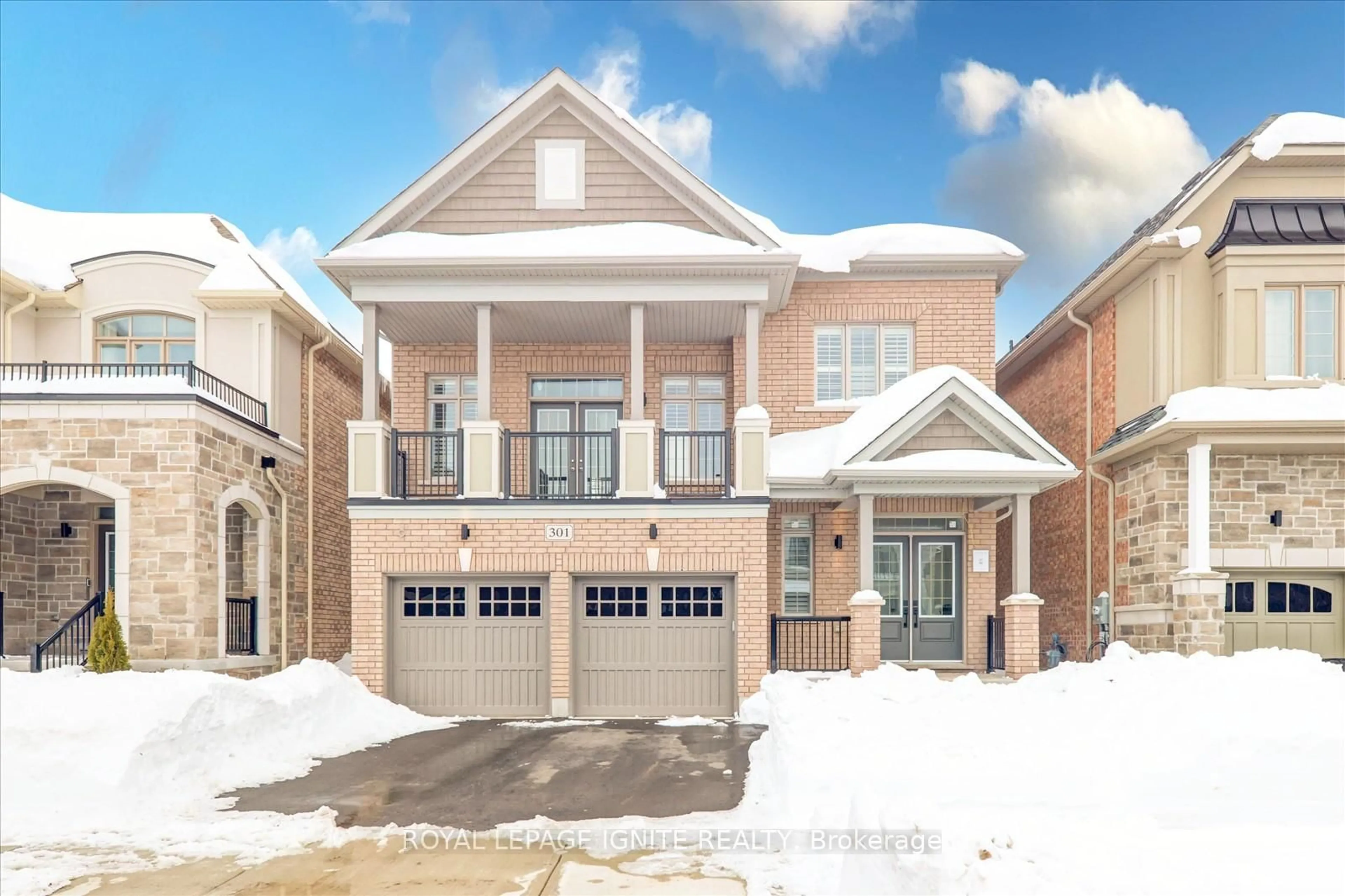 Home with brick exterior material, street for 301 Danny Wheeler Blvd, Georgina Ontario L4P 0K1