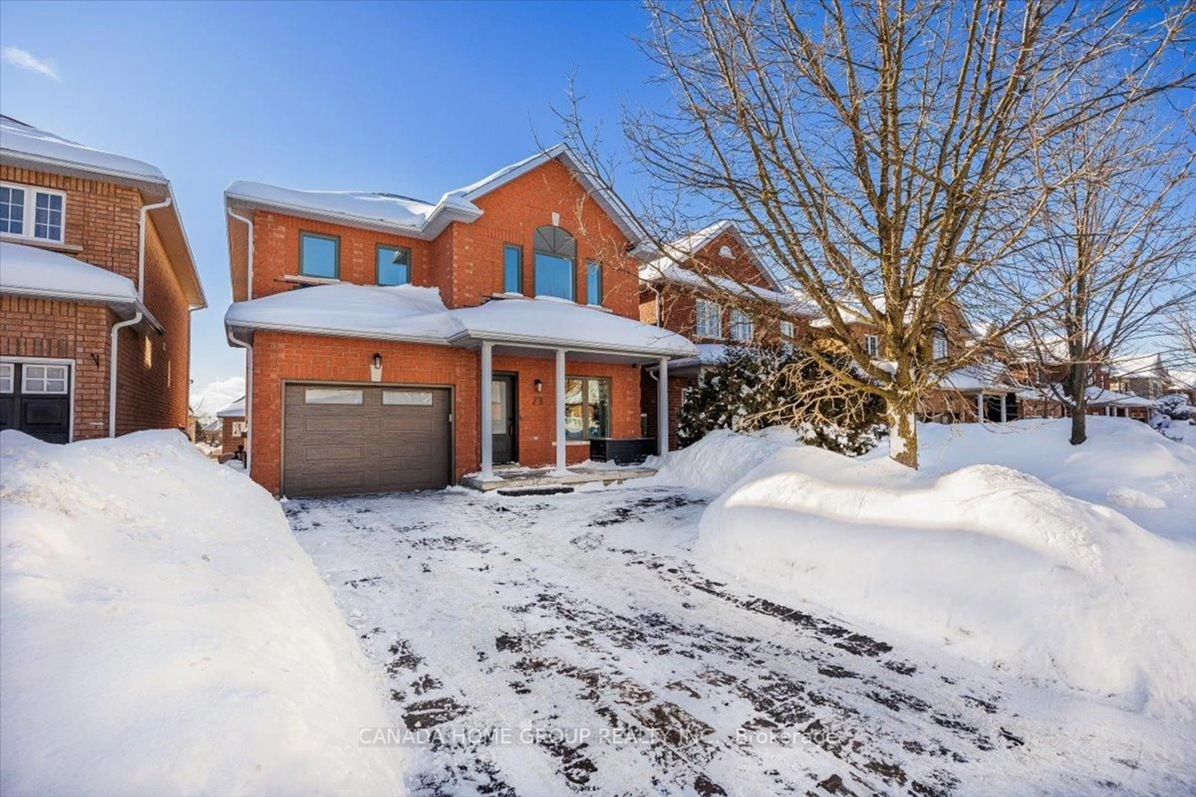 Home with brick exterior material, street for 73 Woodbury Cres, Newmarket Ontario L3X 2T2