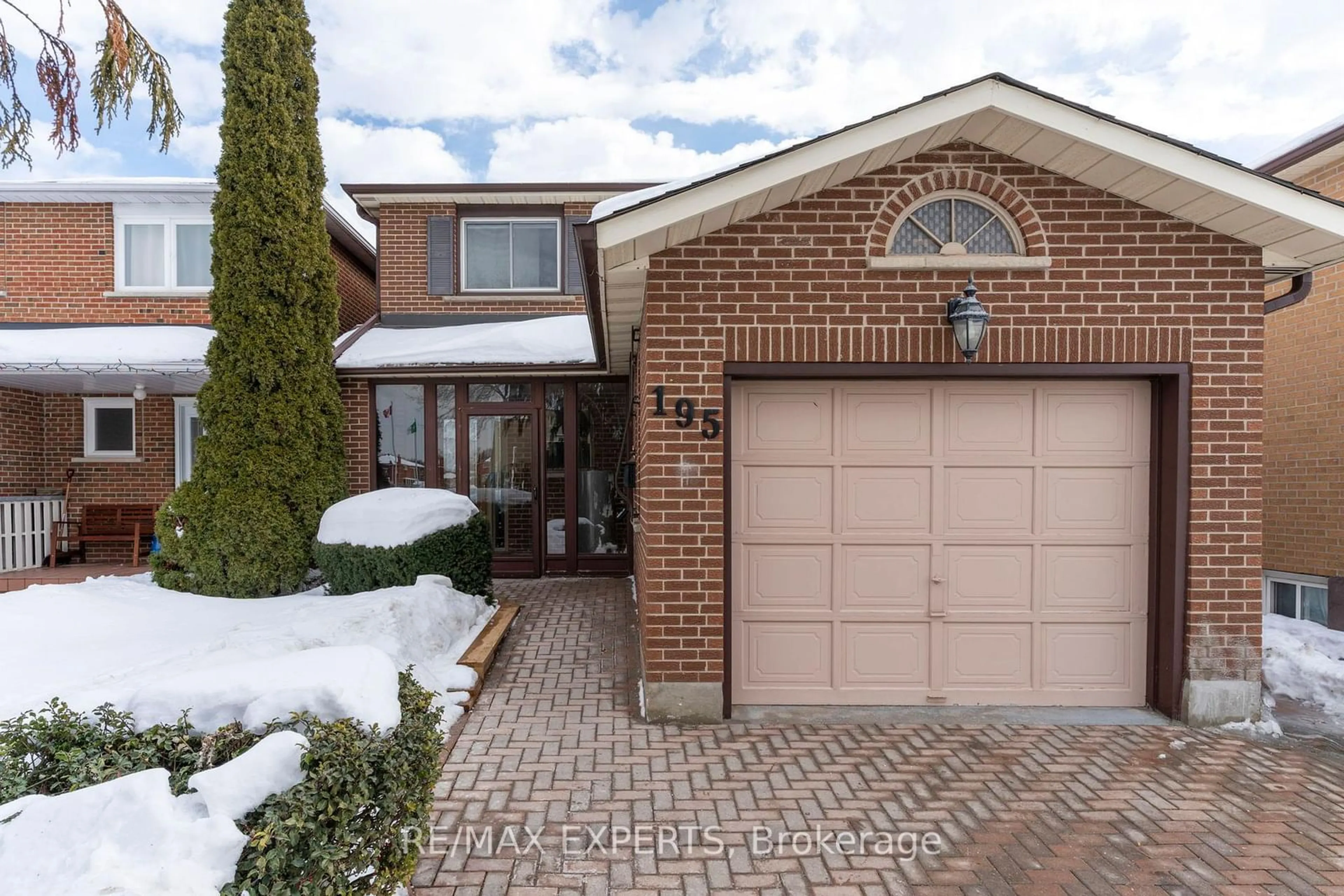 Home with brick exterior material, street for 195 Aberdeen Ave, Vaughan Ontario L4L 1C3