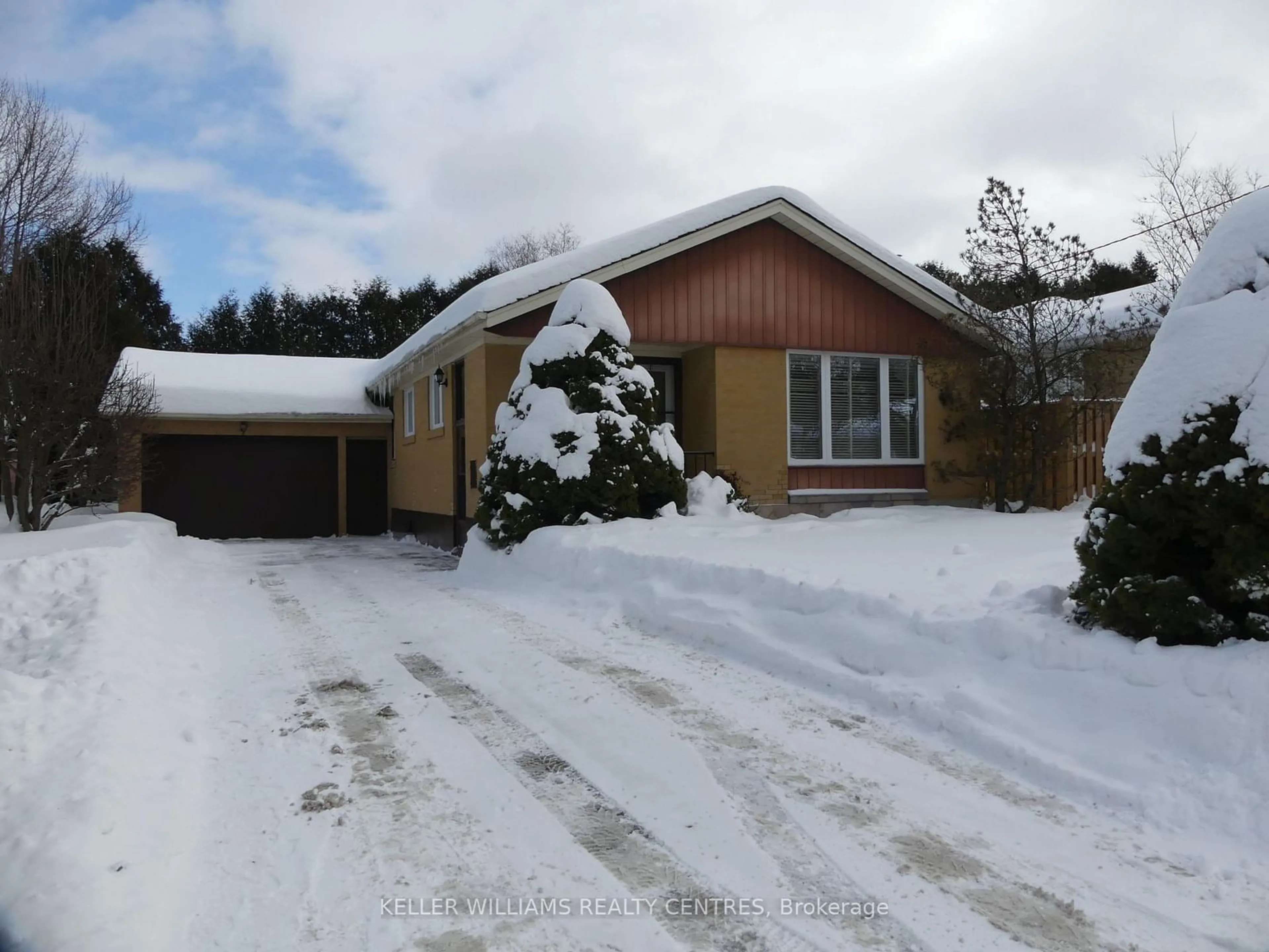 Unknown for 21 Child Dr, Aurora Ontario L4G 1Y4