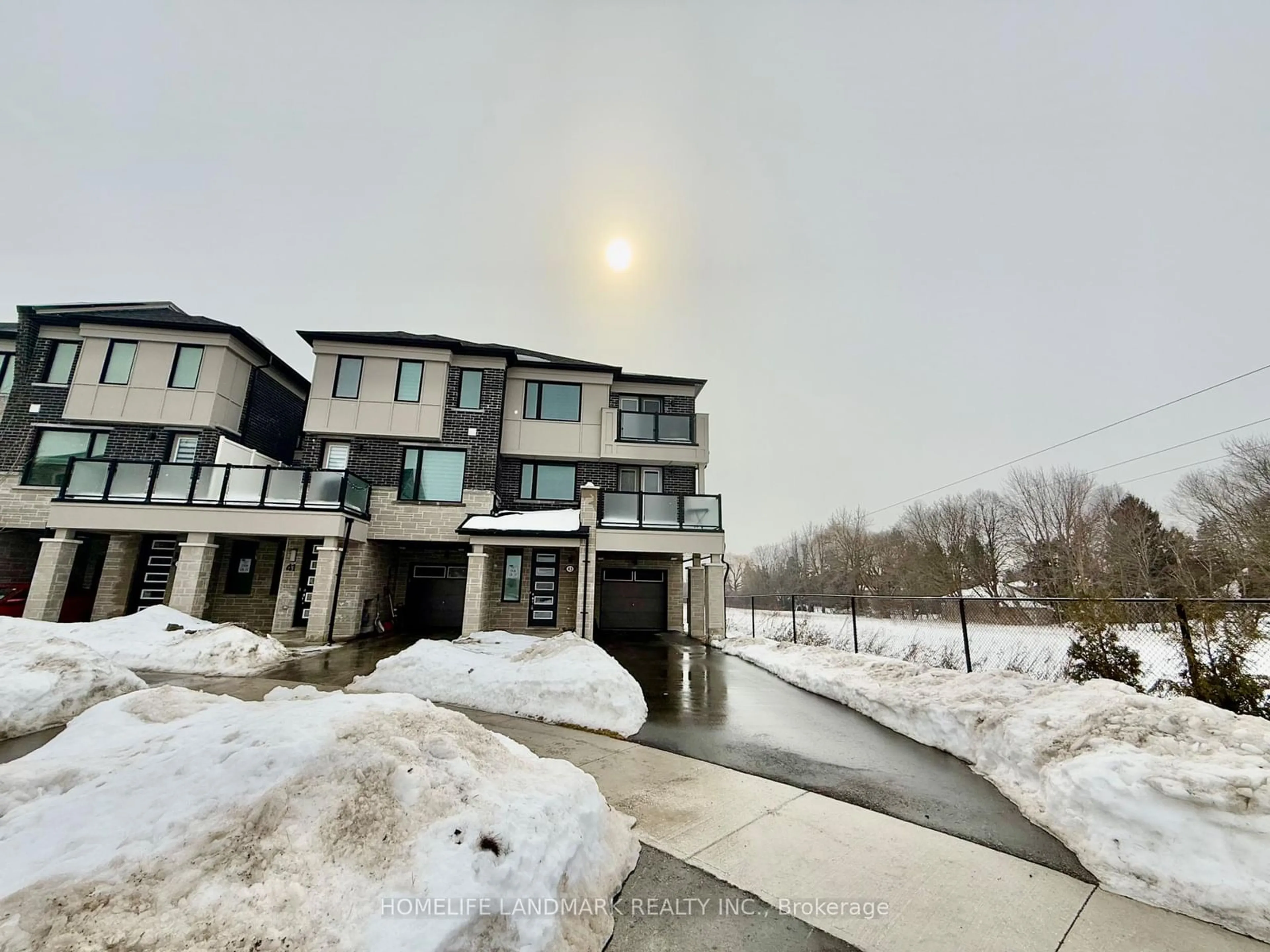 A pic from outside/outdoor area/front of a property/back of a property/a pic from drone, unknown for 43 Thomas Frisby Jr Cres, Markham Ontario L6C 3L1