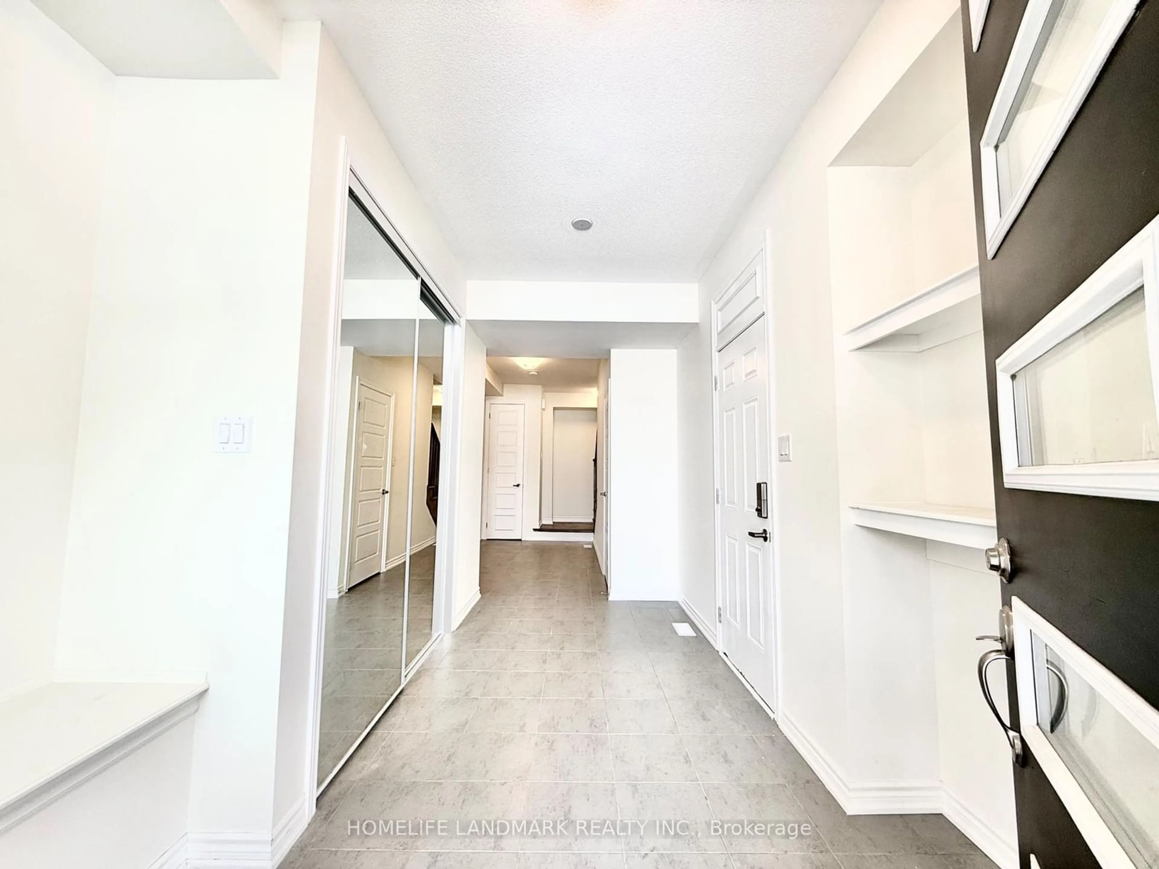 Indoor foyer for 43 Thomas Frisby Jr Cres, Markham Ontario L6C 3L1