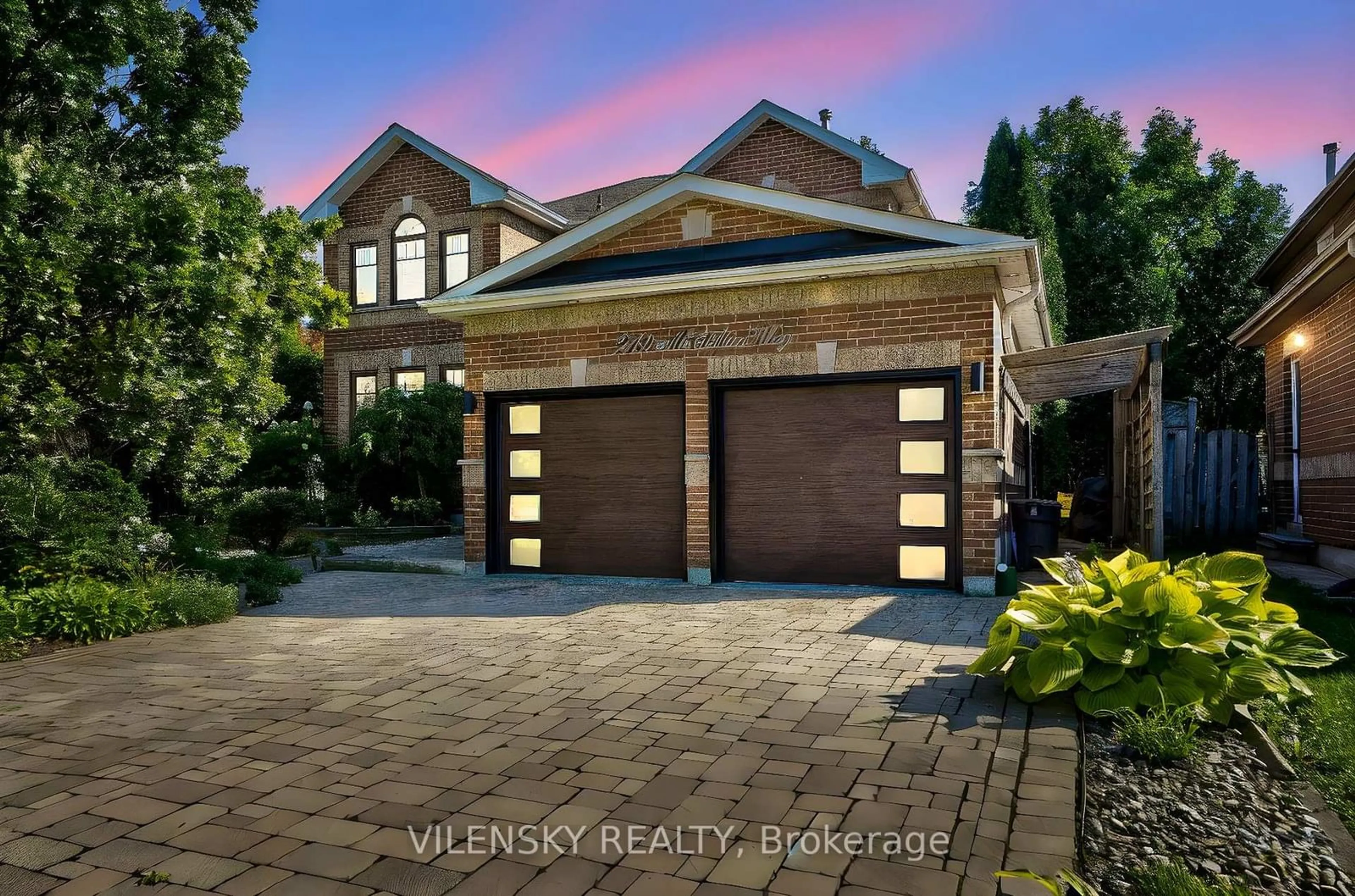 Home with brick exterior material, street for 279 Mcclellan Way, Aurora Ontario L4G 6P2