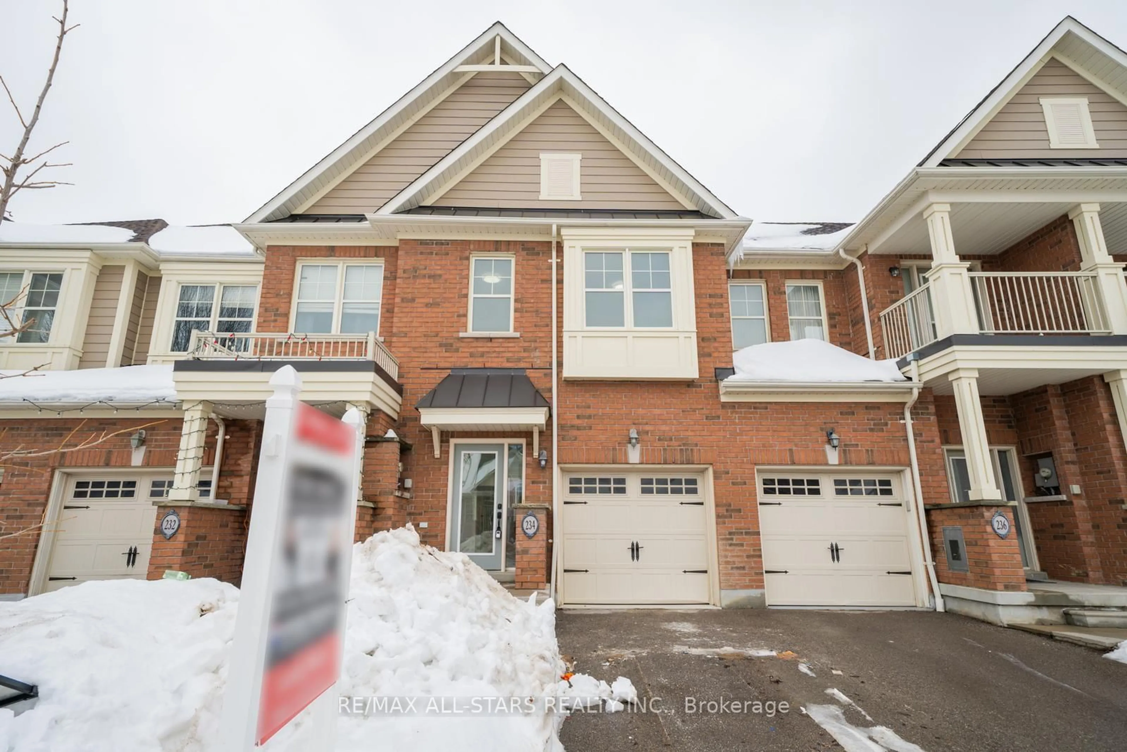 Home with brick exterior material, street for 234 Sandale Rd, Whitchurch-Stouffville Ontario L4A 0Y4