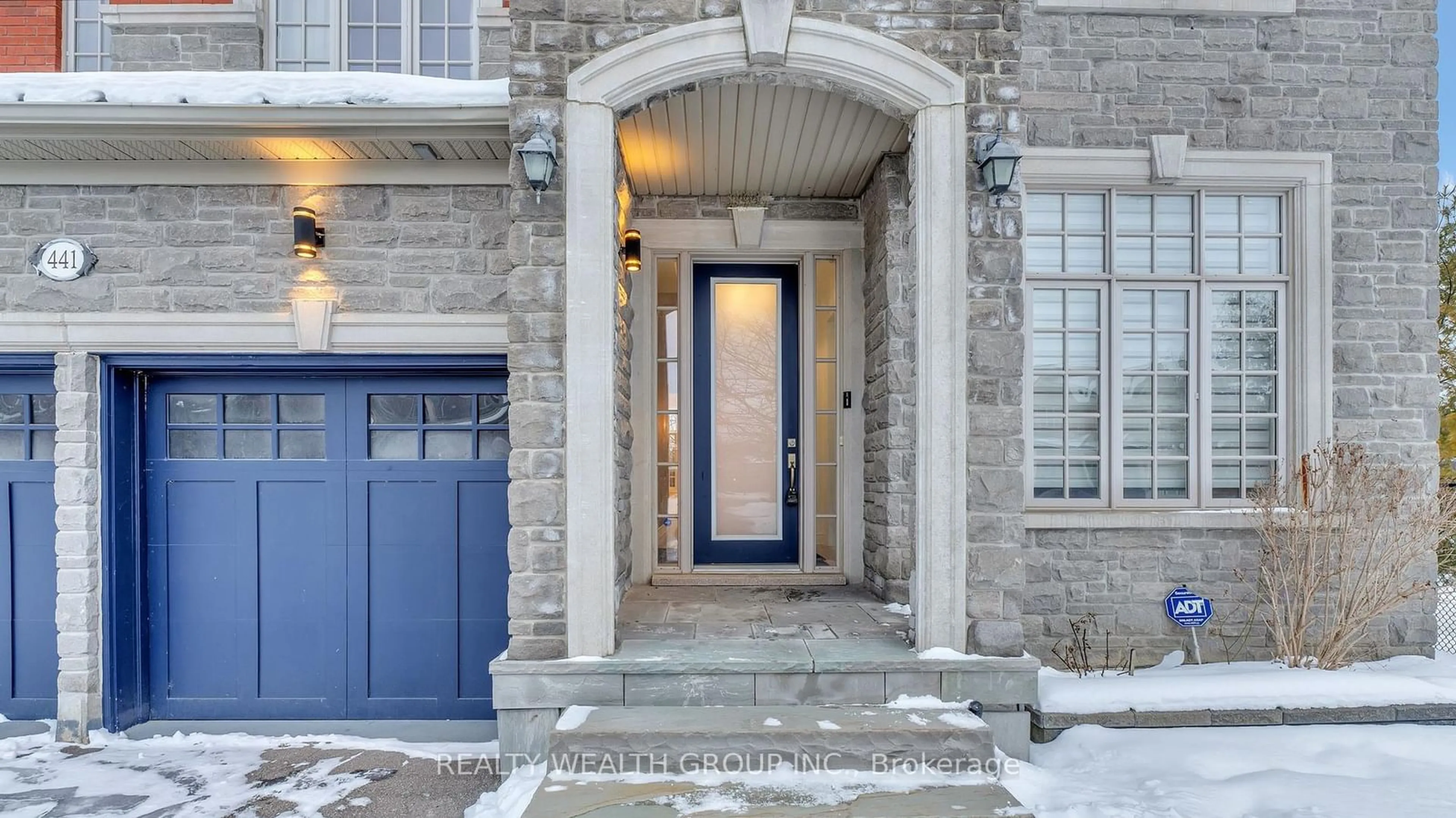 Indoor entryway for 441 Marc Santi Blvd, Vaughan Ontario L6A 4C9