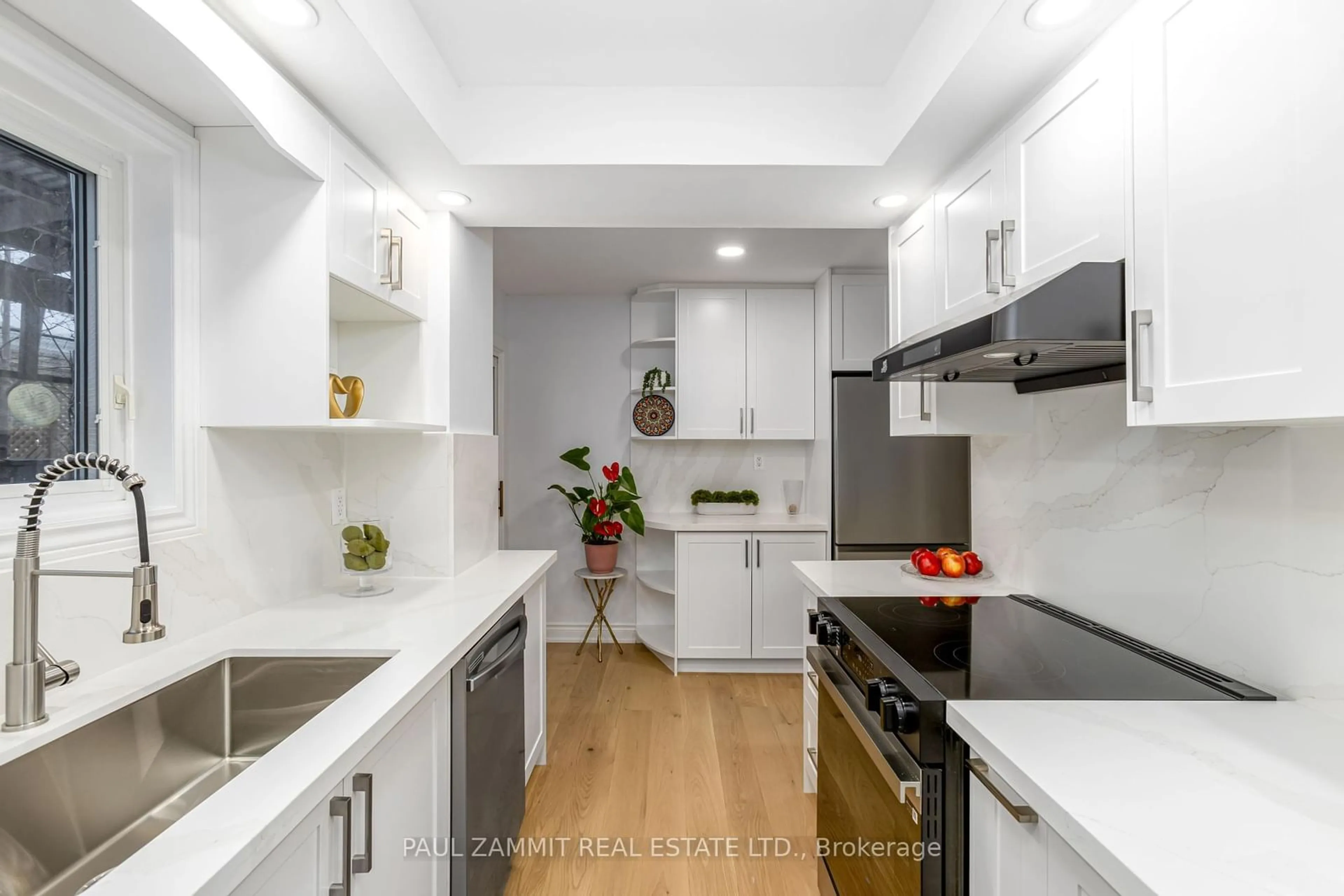 Contemporary kitchen, unknown for 24 West Borough St, Markham Ontario L3T 4X5