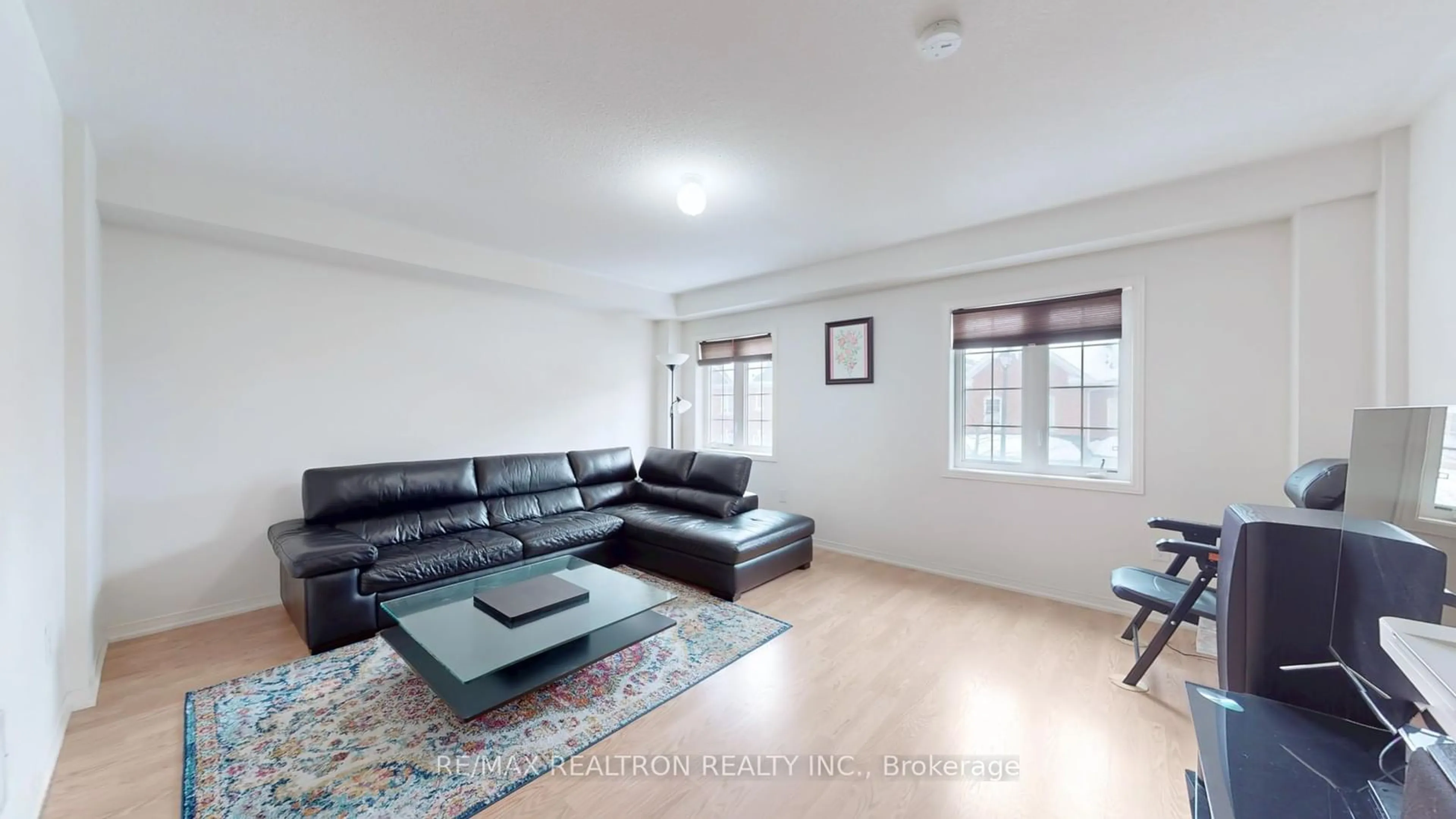 Living room with furniture, unknown for 16 Eastern Skies Way, Markham Ontario L6E 0N8