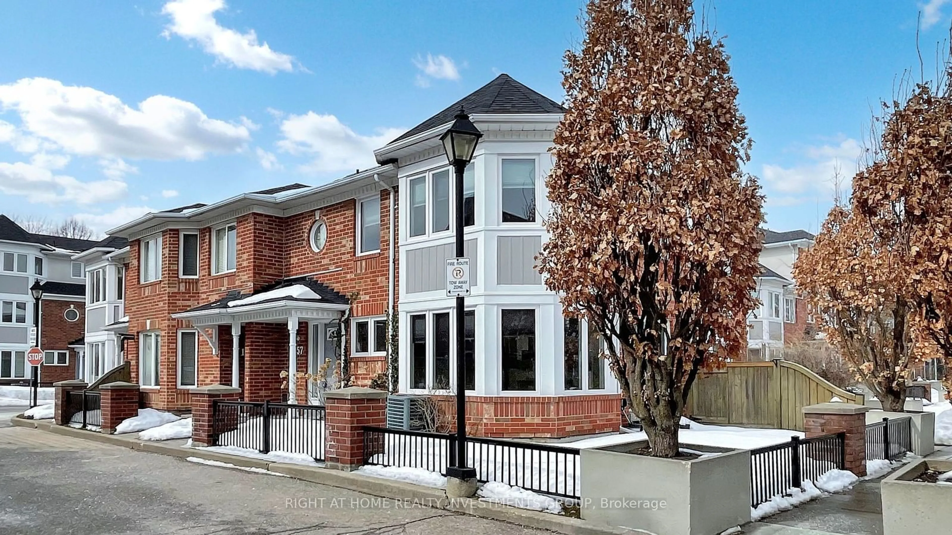 Home with brick exterior material, street for 18 Clark Ave #157, Vaughan Ontario L4J 8H1