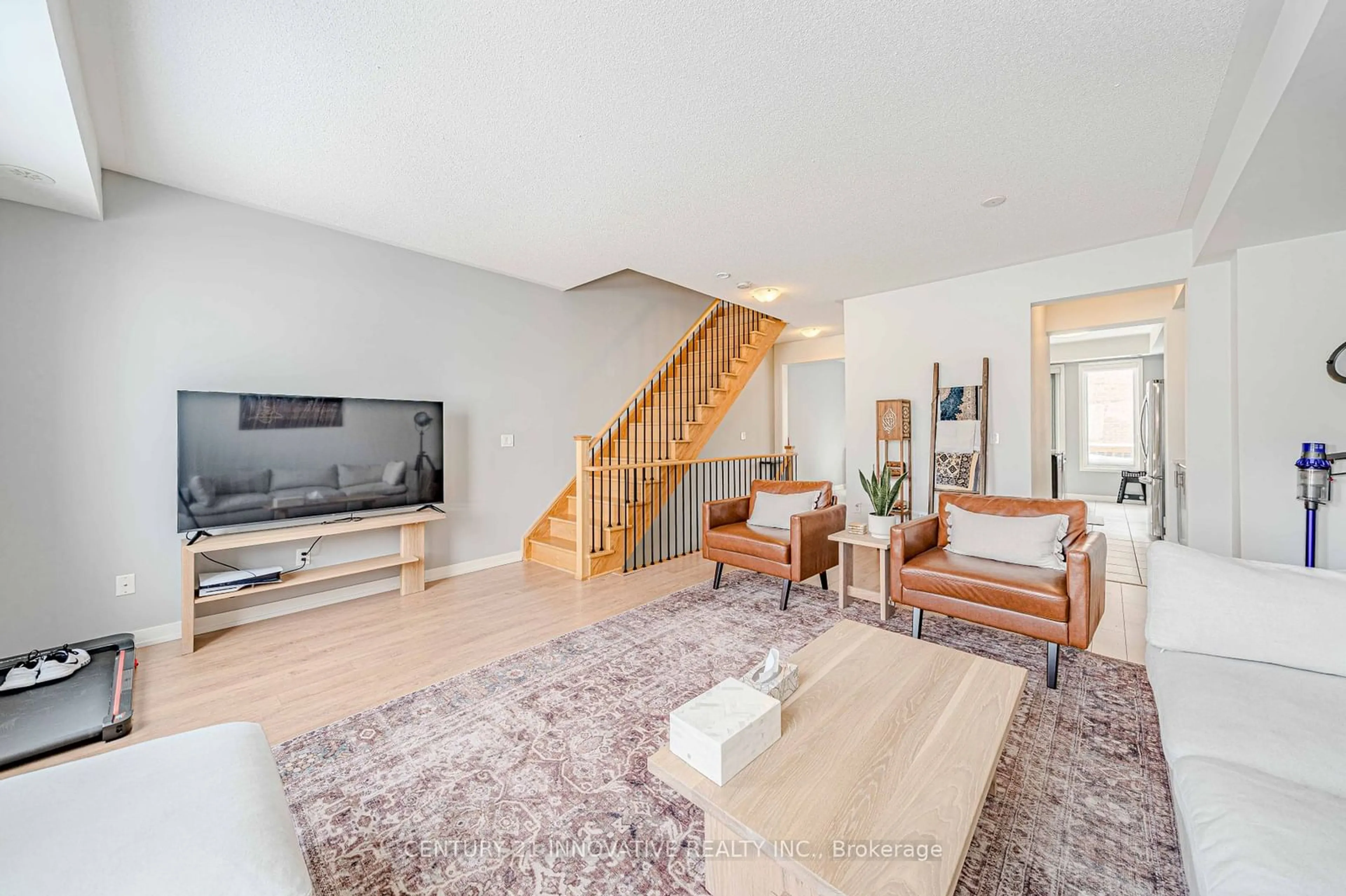 Living room with furniture, unknown for 144 Salterton Circ, Vaughan Ontario L6A 4Z1