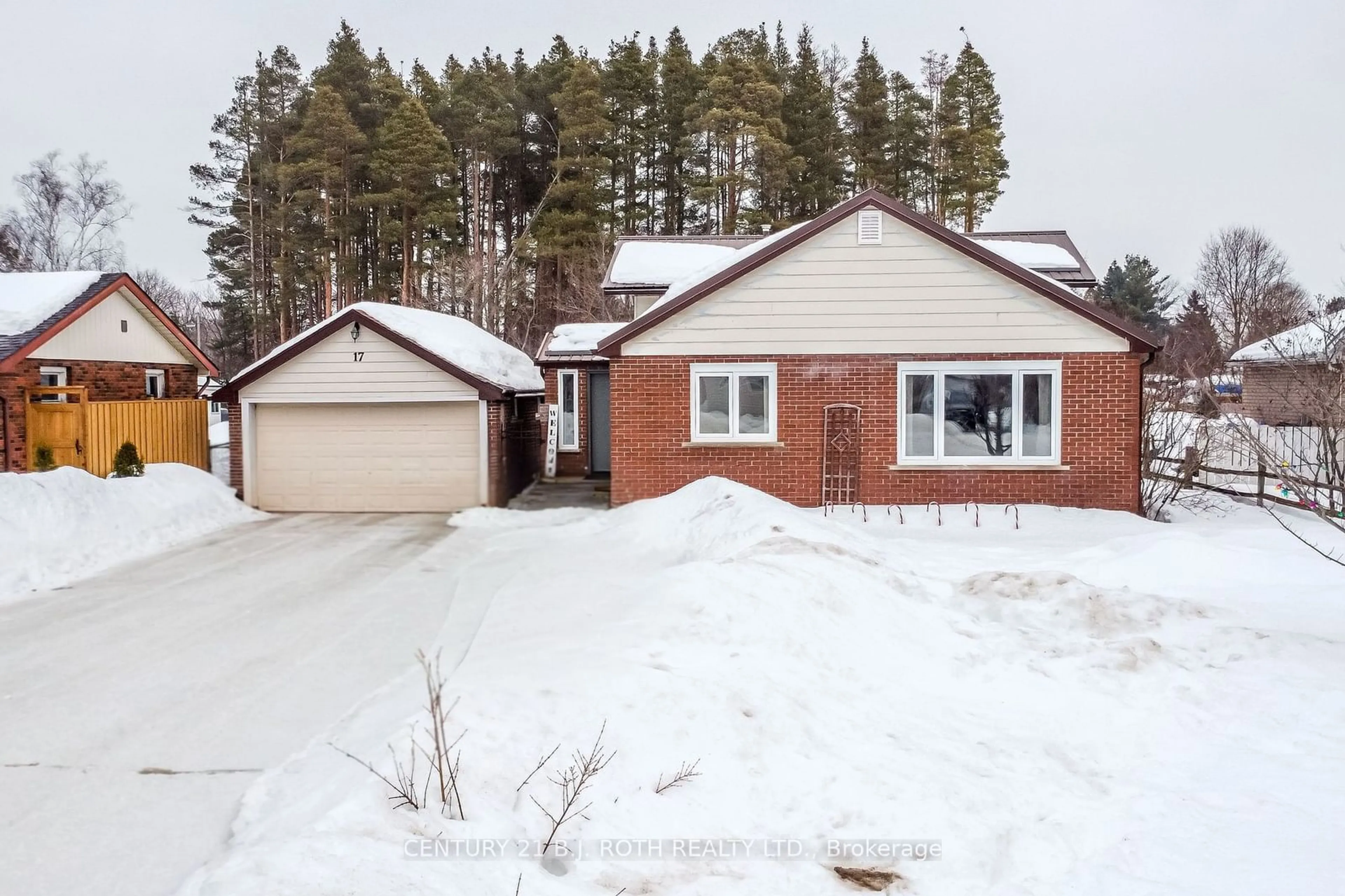 A pic from outside/outdoor area/front of a property/back of a property/a pic from drone, street for 17 Tarbush Ave, Essa Ontario L0M 1B3