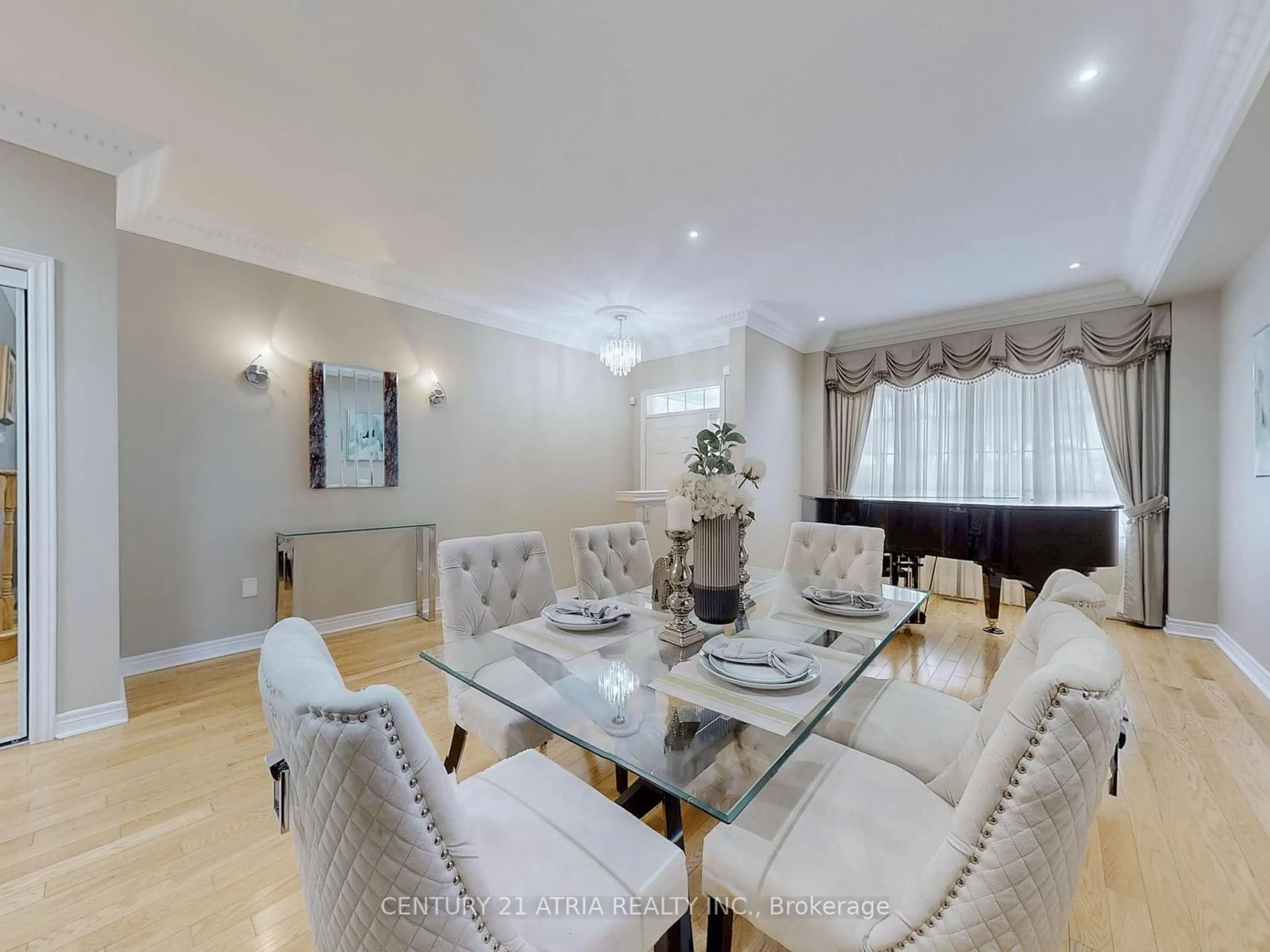 Dining room, unknown for 29 Glenhaven St, Markham Ontario L6C 2W8