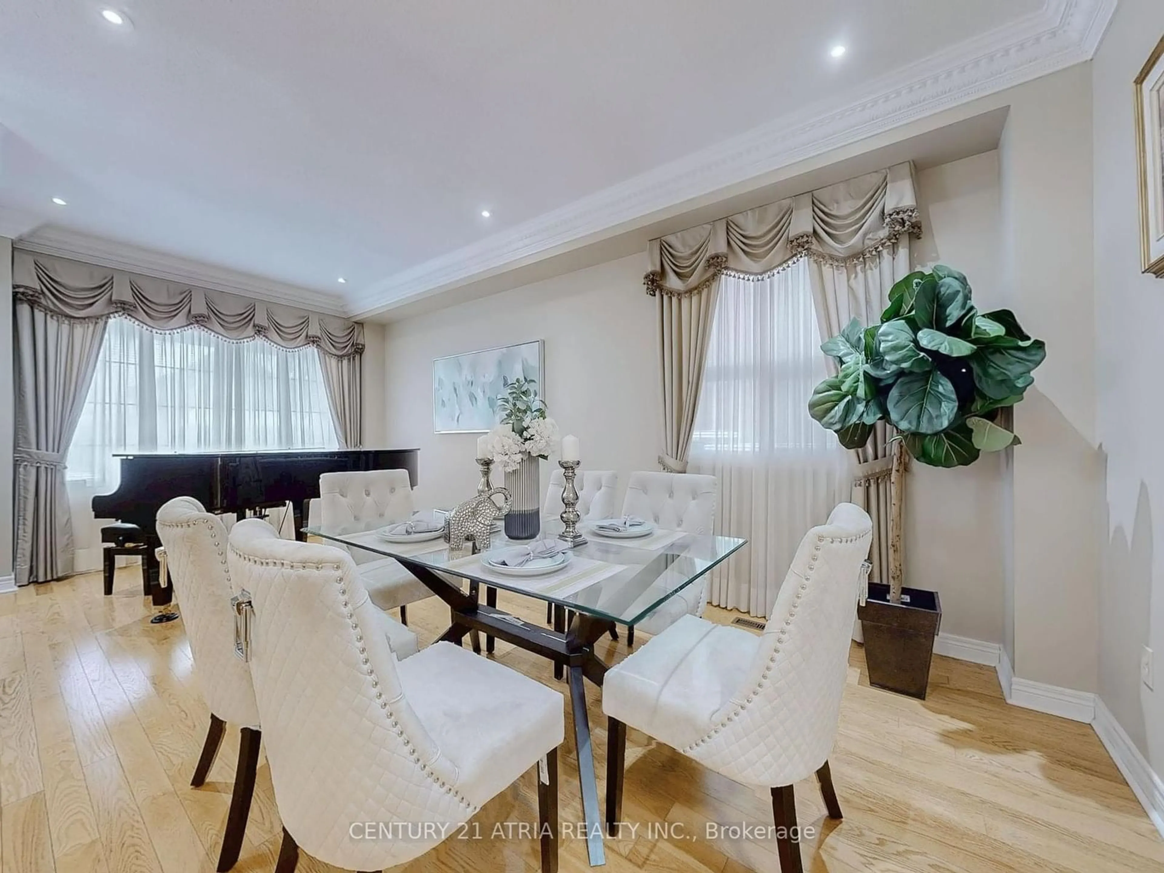 Dining room, unknown for 29 Glenhaven St, Markham Ontario L6C 2W8