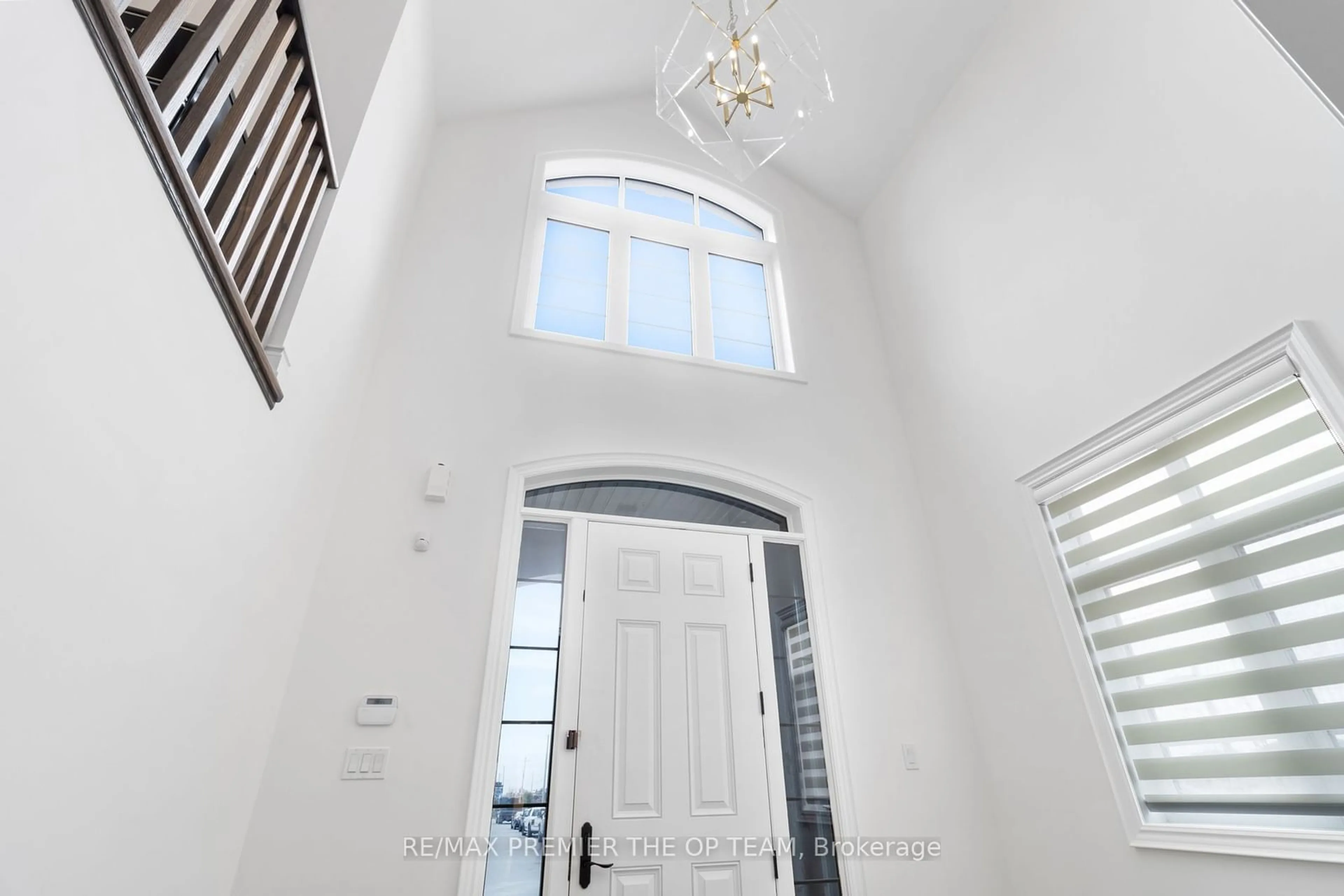 Indoor entryway for 89 Rosshaven Cres, Vaughan Ontario L4L 1A6