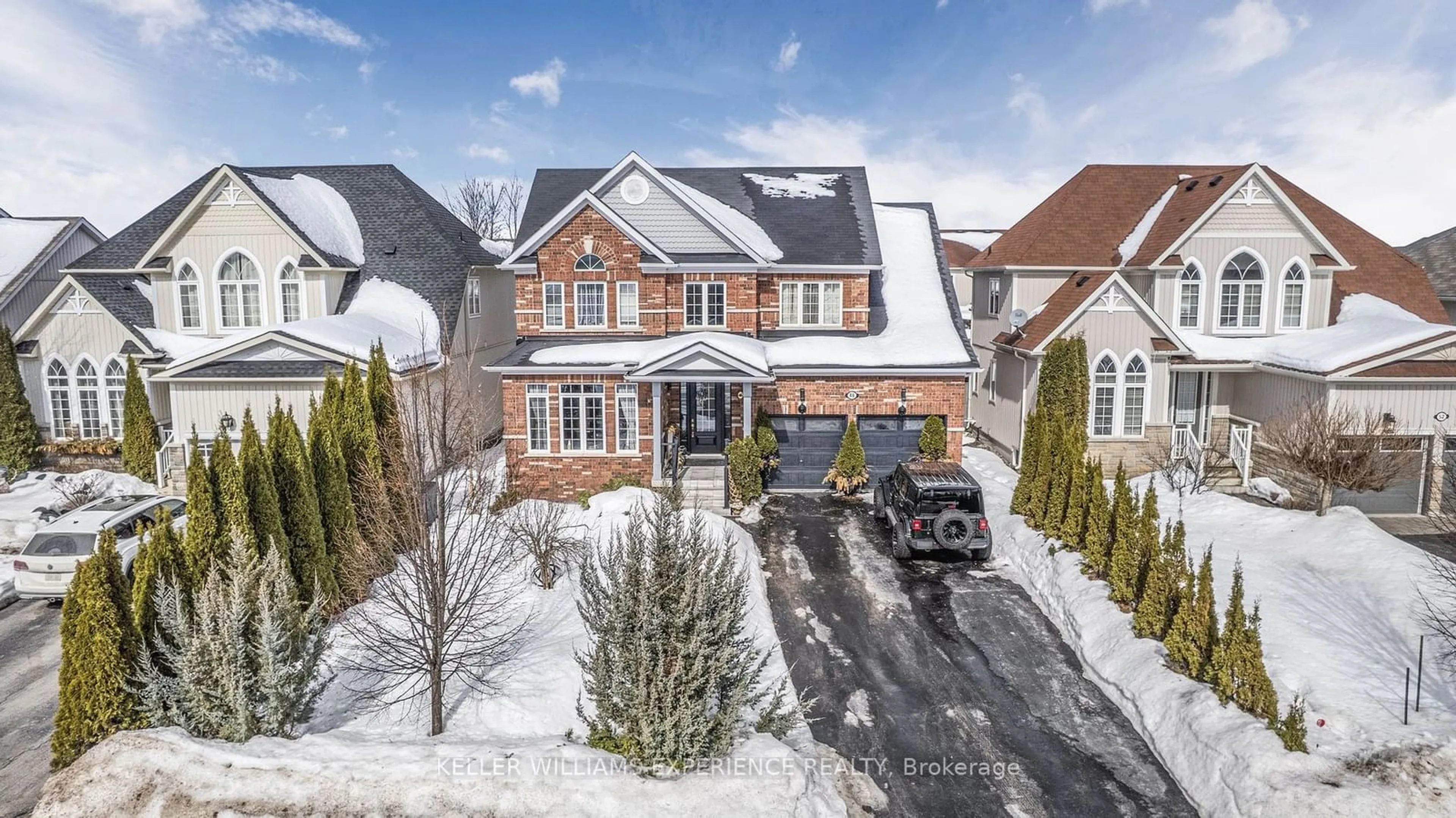 A pic from outside/outdoor area/front of a property/back of a property/a pic from drone, street for 48 COLLIER Cres, Essa Ontario L3W 0M6