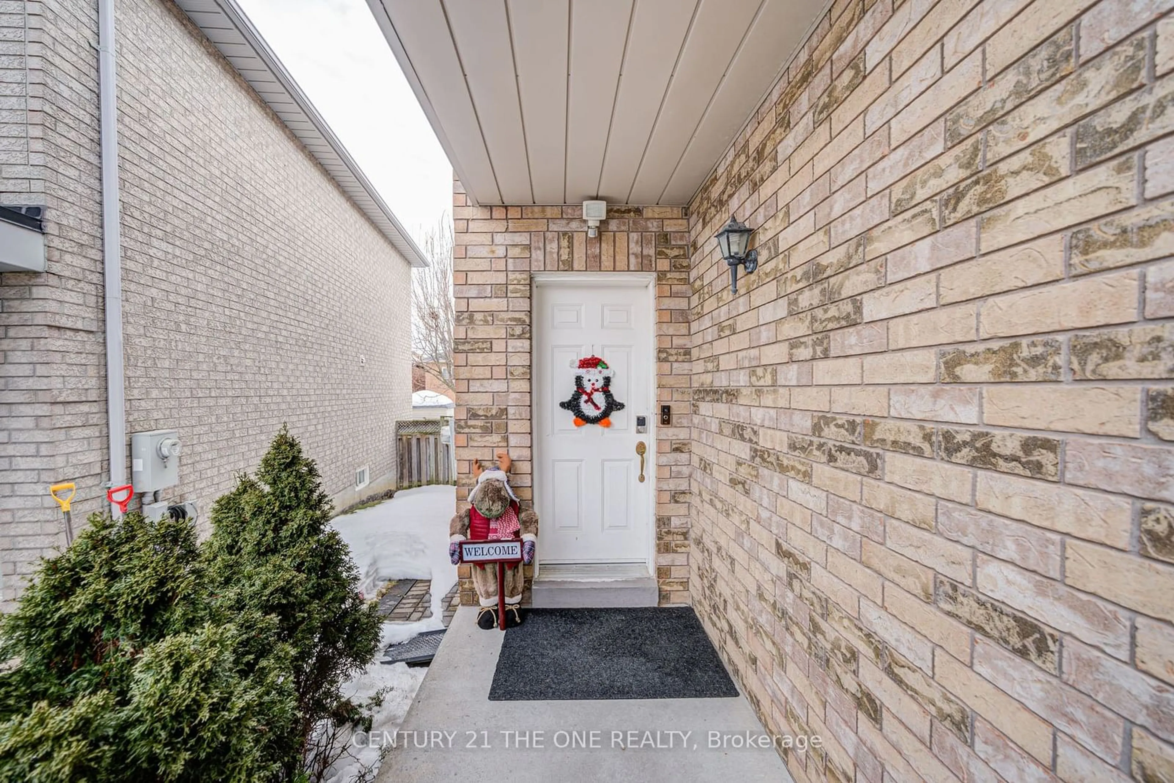 Indoor entryway for 11 Zippora Dr, Richmond Hill Ontario L4S 2M6