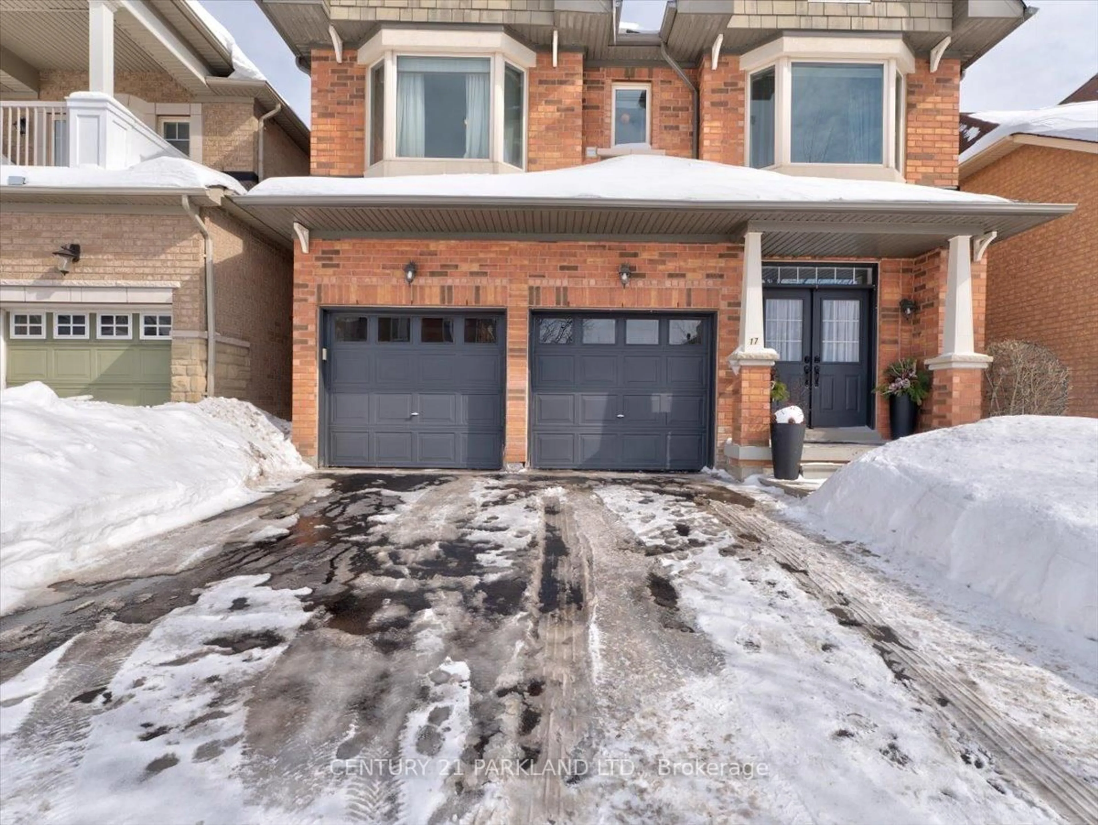 Home with brick exterior material, street for 17 Bowkett Dr, Richmond Hill Ontario L4E 0J8