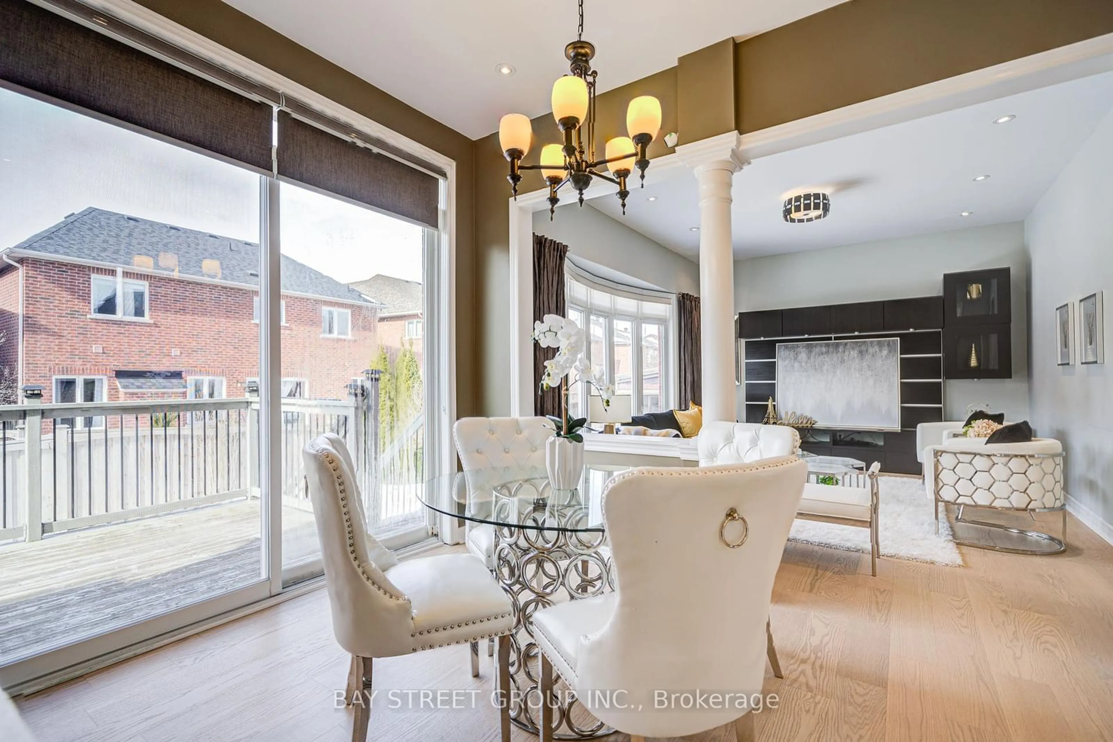 Dining room, unknown for 172 Selwyn Rd, Richmond Hill Ontario L4E 5E6