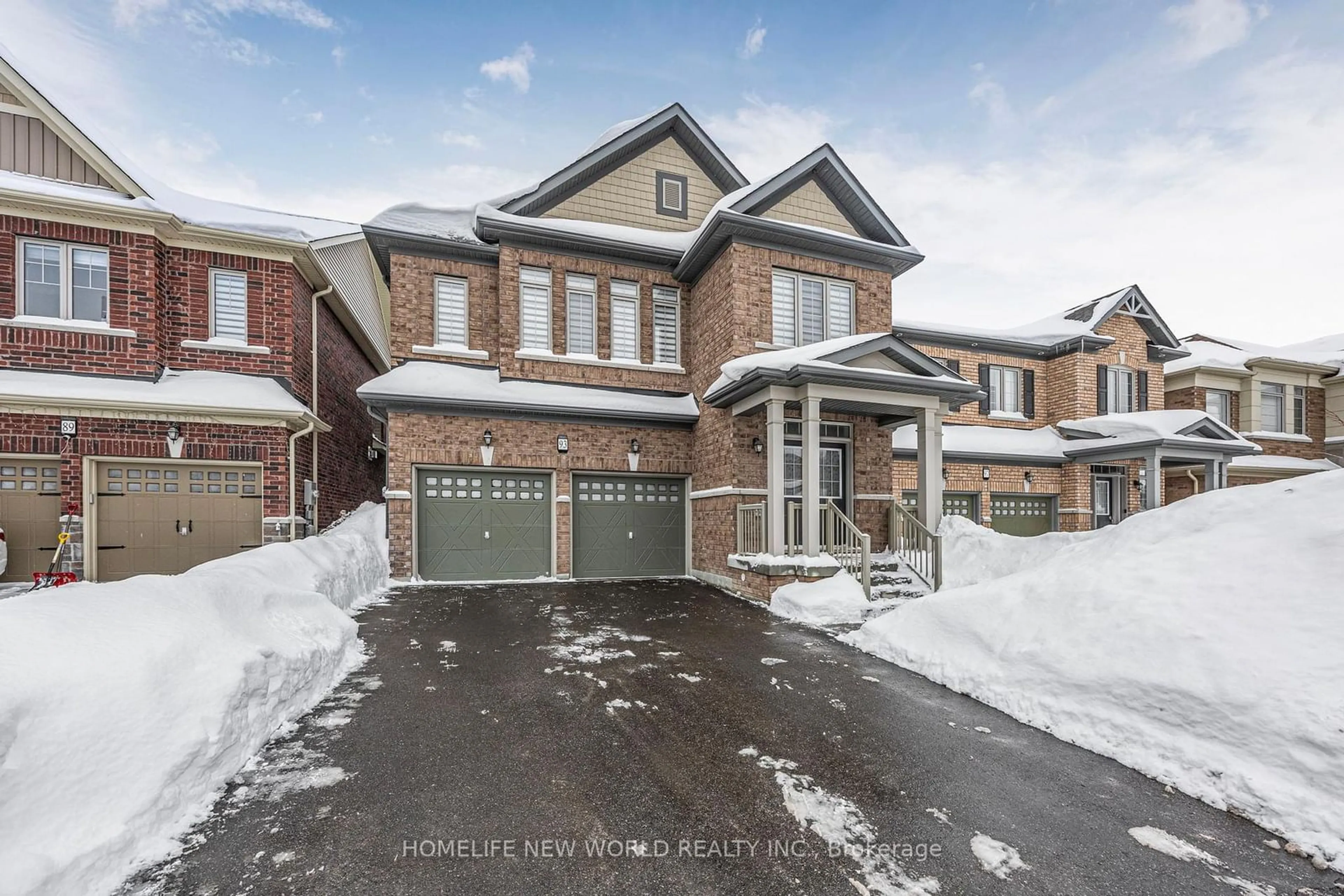 Home with brick exterior material, street for 93 Ben Sinclair Ave, East Gwillimbury Ontario L9N 0S3