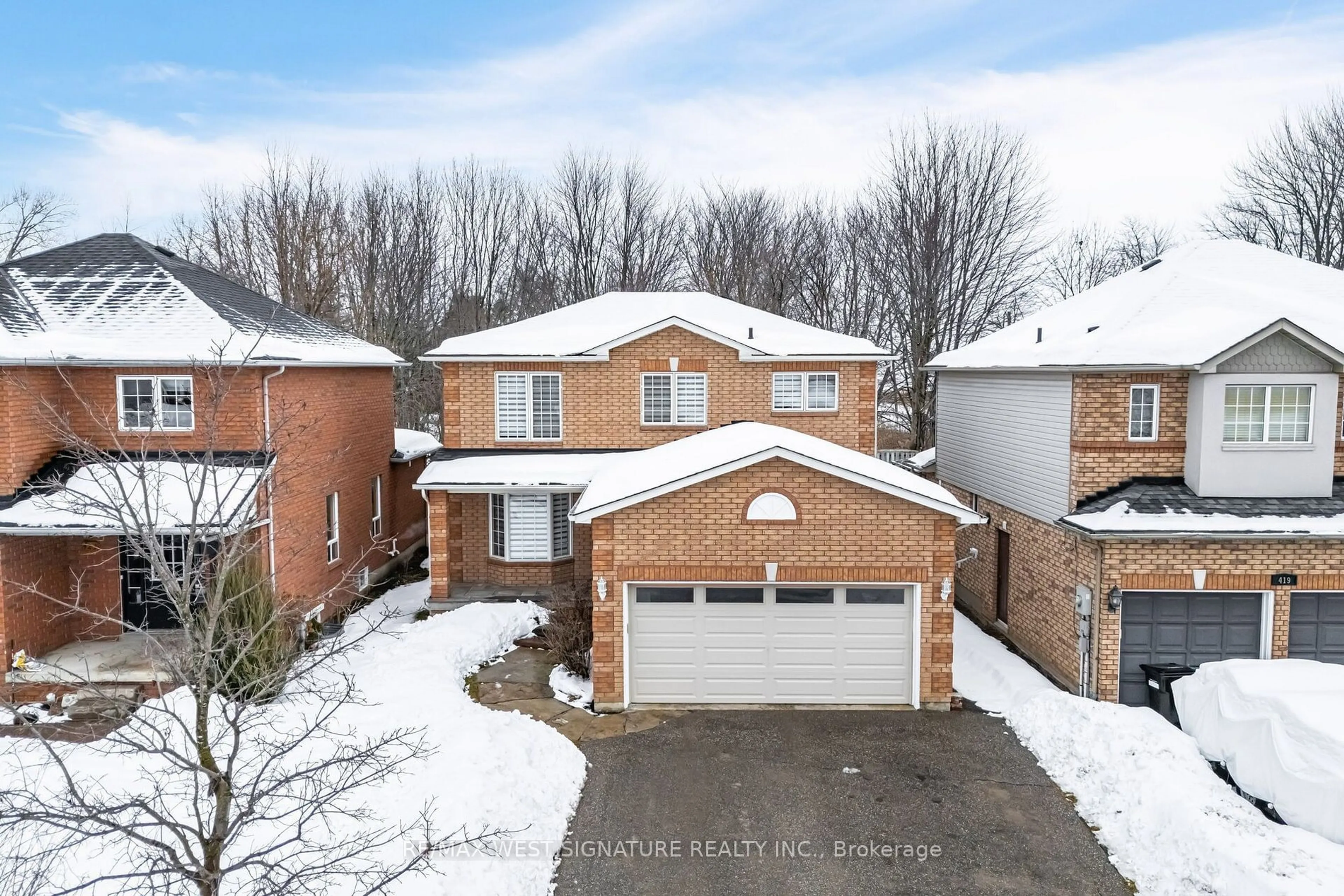 A pic from outside/outdoor area/front of a property/back of a property/a pic from drone, street for 421 Haines St, New Tecumseth Ontario L0G 1A0