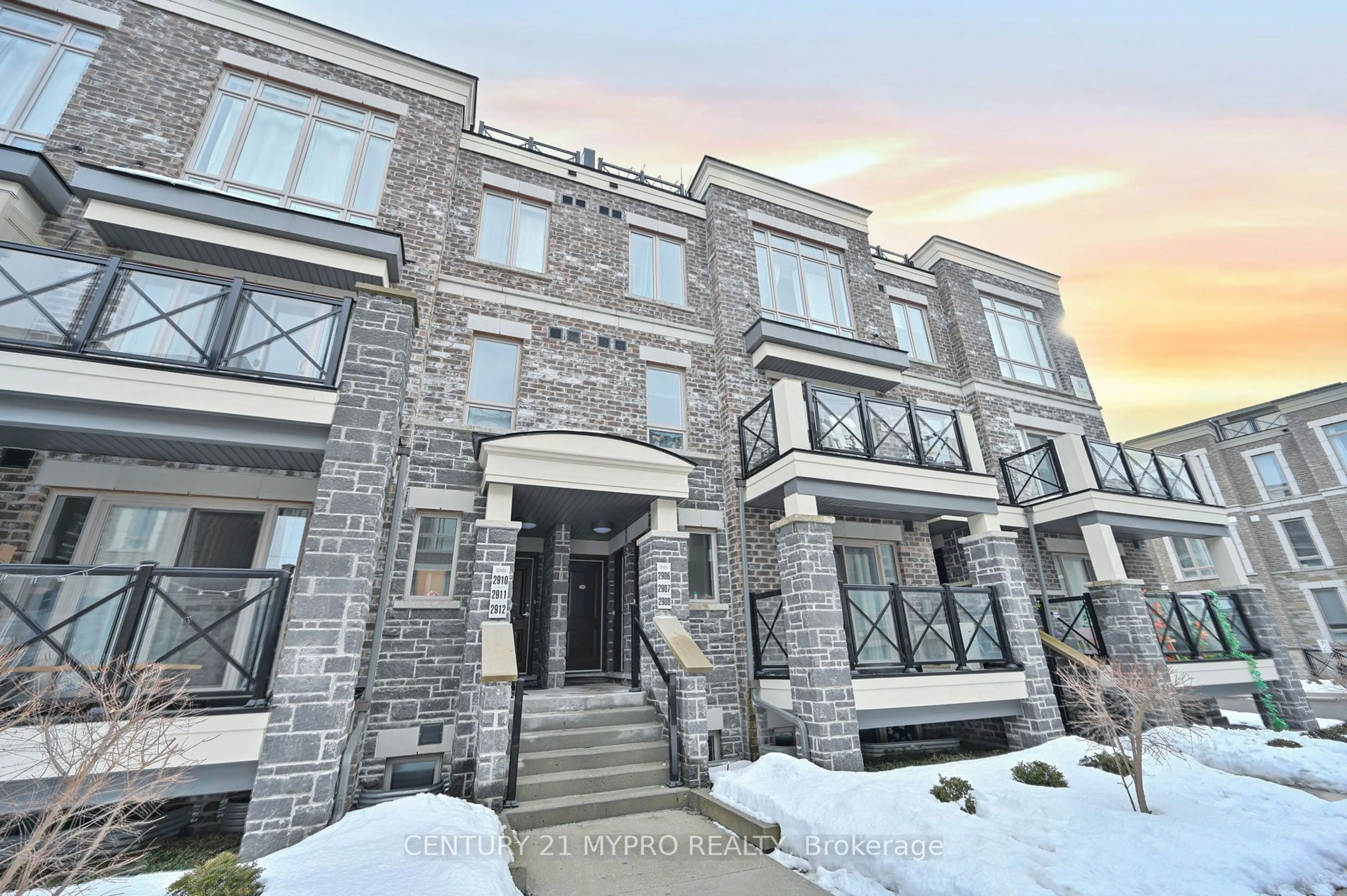 Home with brick exterior material, building for 15 Westmeath Lane #2908, Markham Ontario L6B 1N5