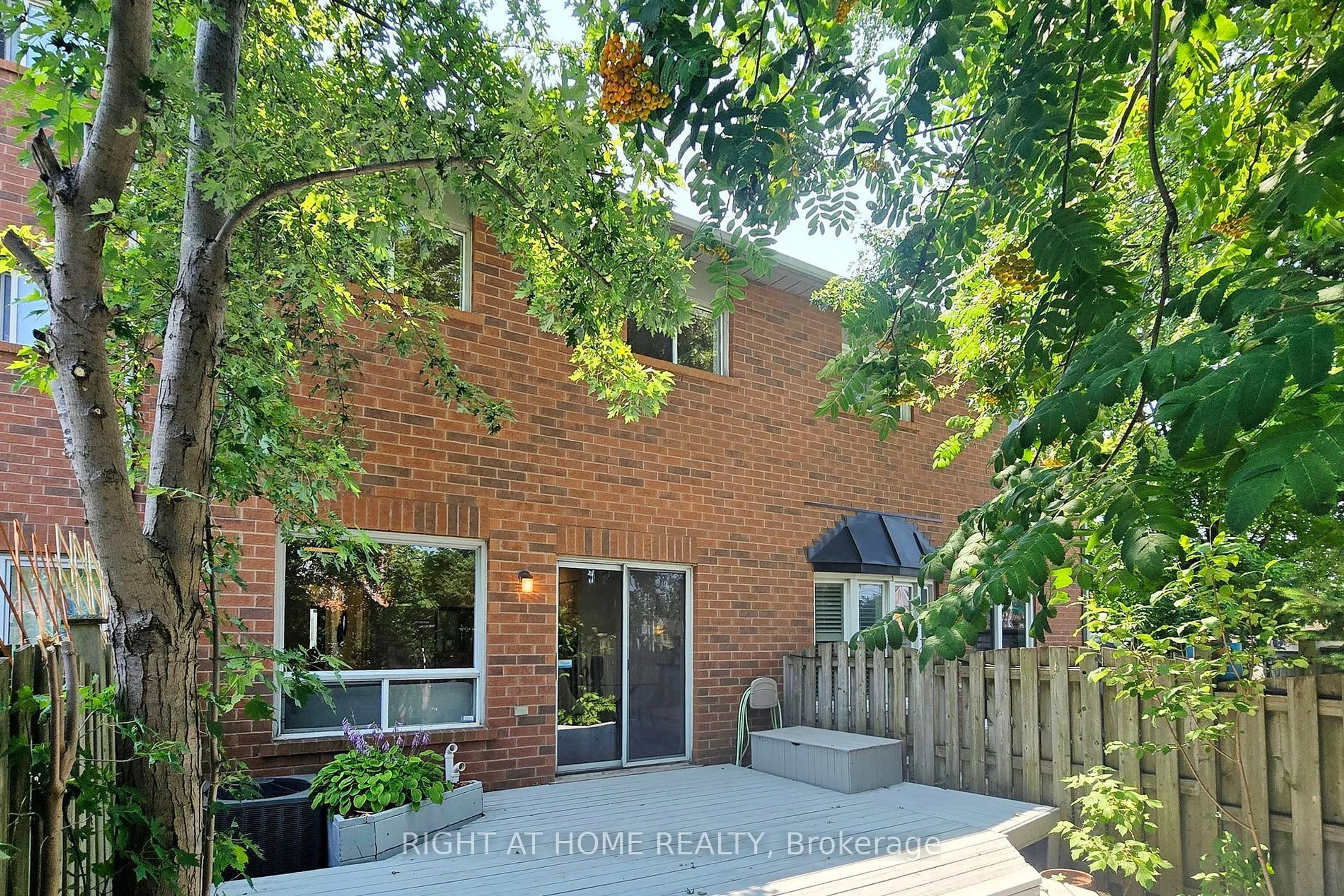 Home with brick exterior material, street for 135 Kelso Cres, Vaughan Ontario L6A 2K7