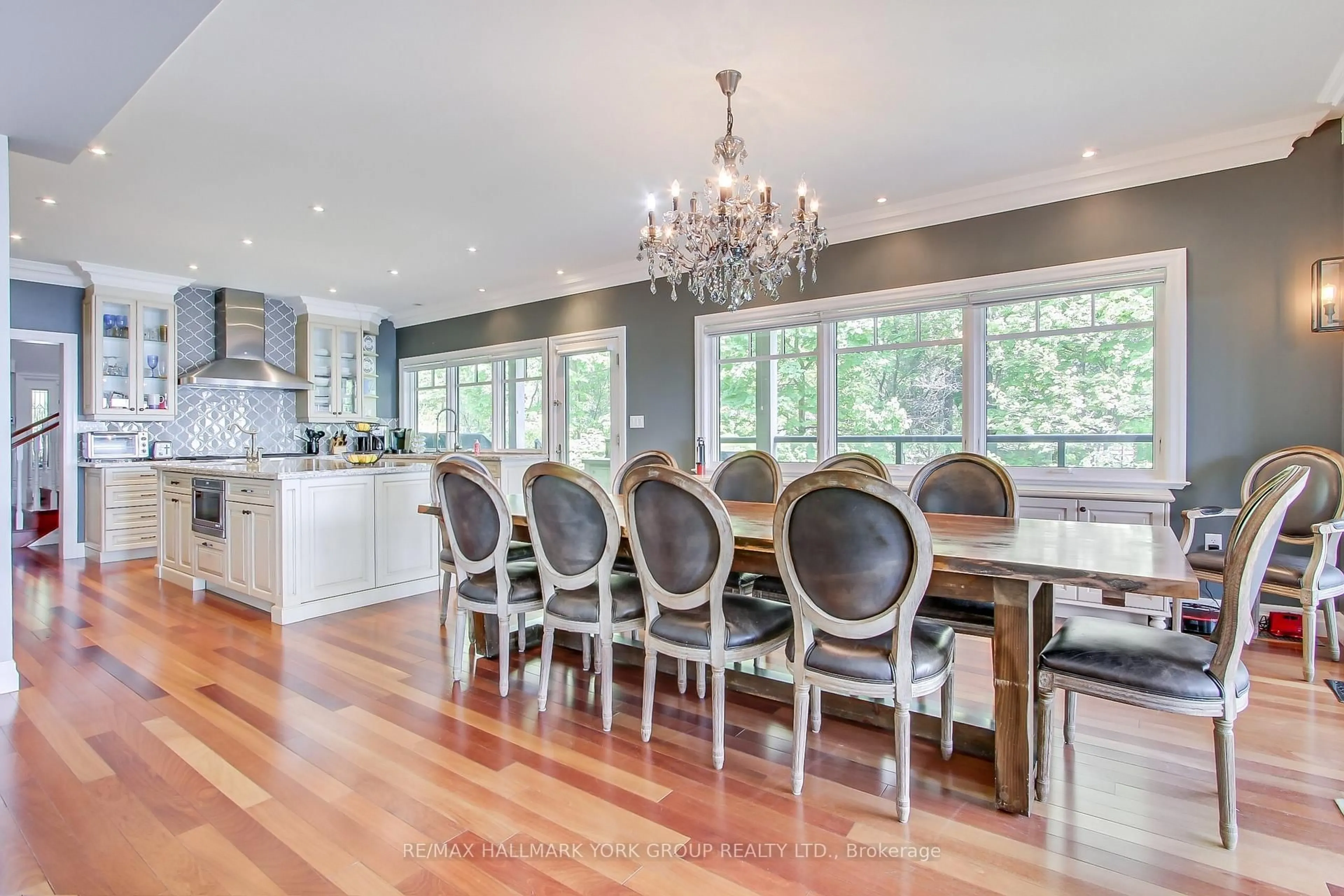 Dining room, wood/laminate floor for 777 Lakelands Ave, Innisfil Ontario L9S 4E5