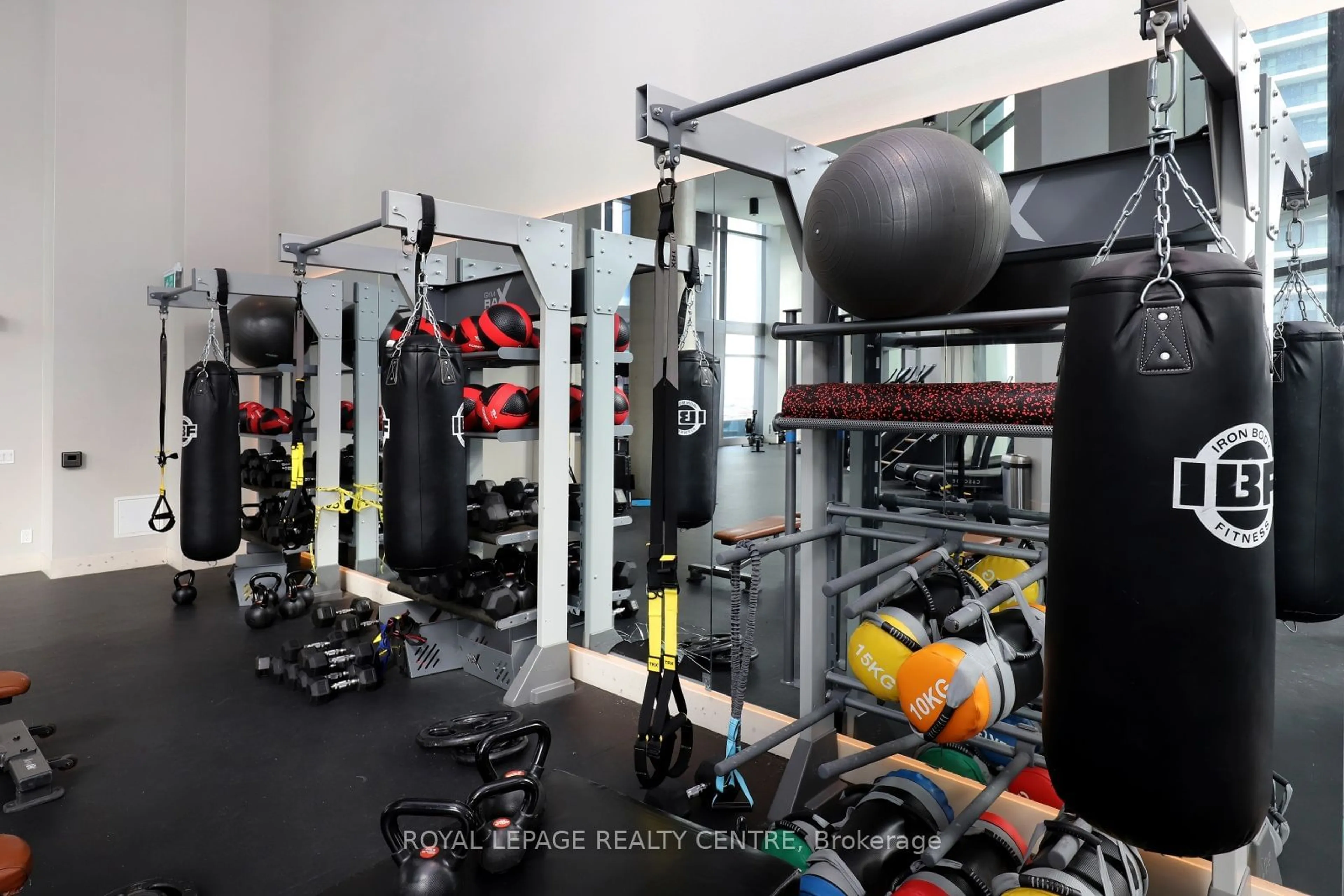 Gym or fitness room for 1000 Portage Pkwy #910, Vaughan Ontario L4K 0L1