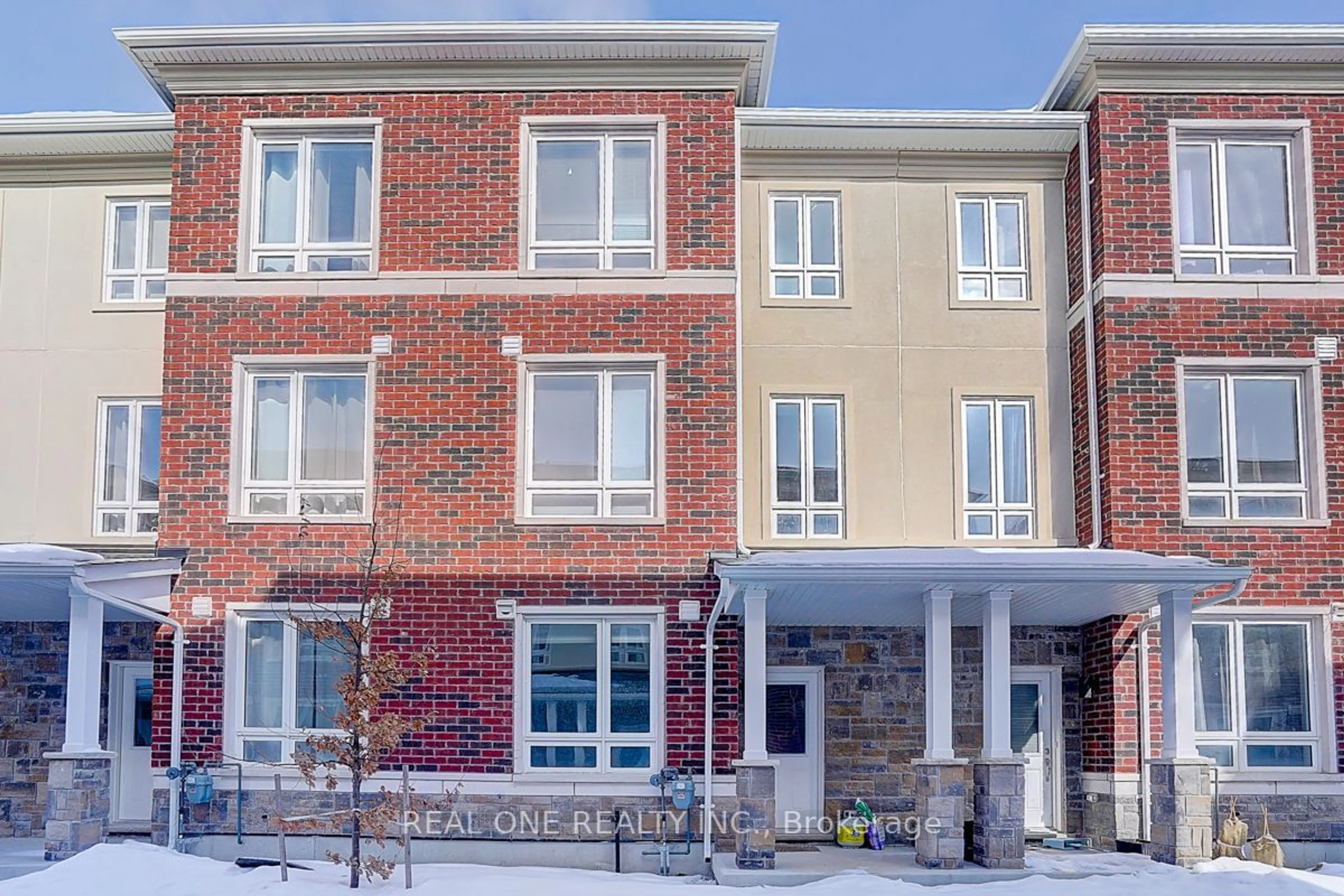 Home with brick exterior material, building for 72 Chicago Lane, Markham Ontario L6E 0V6